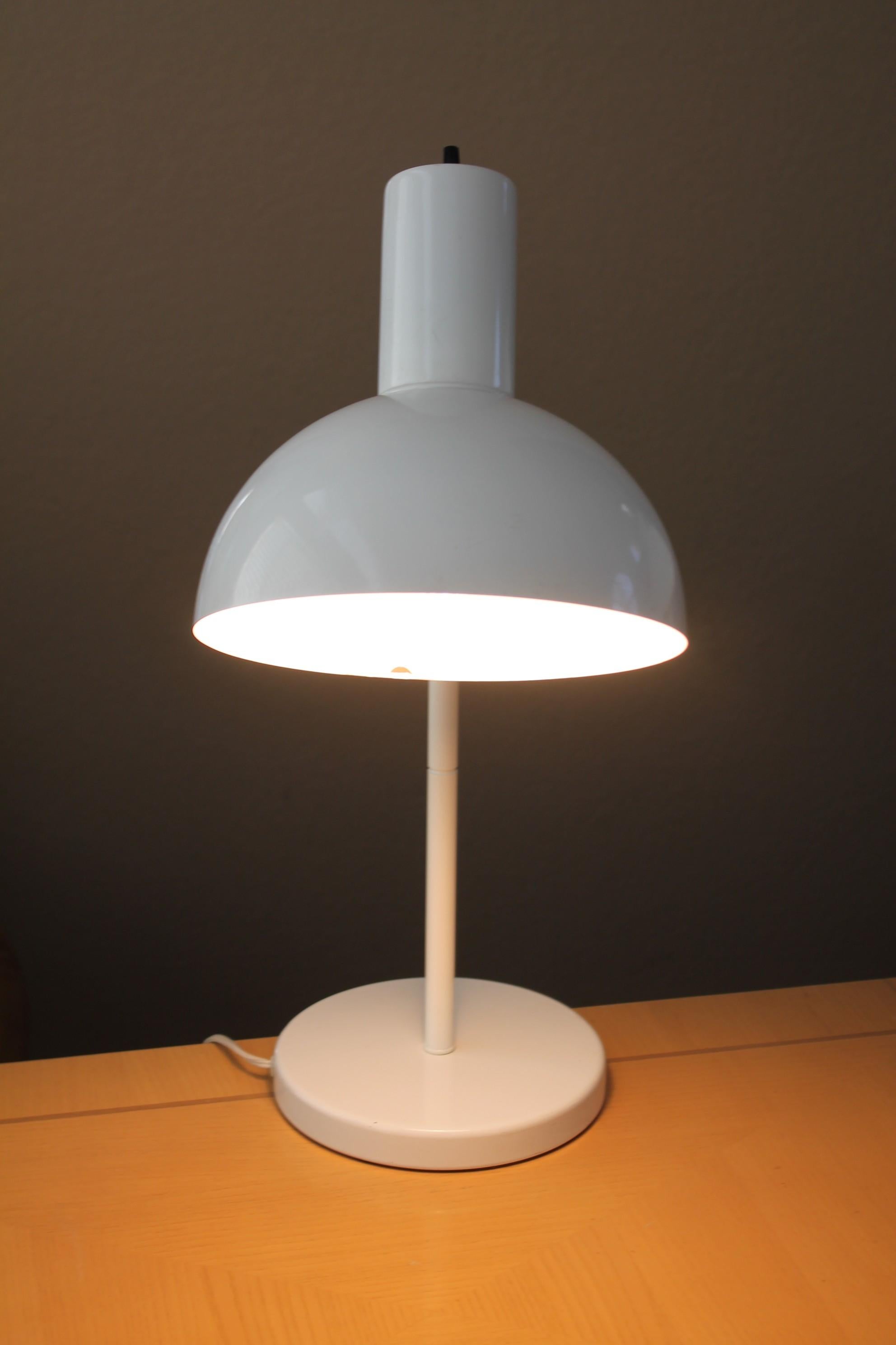 American Minty! White Sonneman Desk Table Lamp Articulating Gooseneck 1970 Rare Lighting For Sale