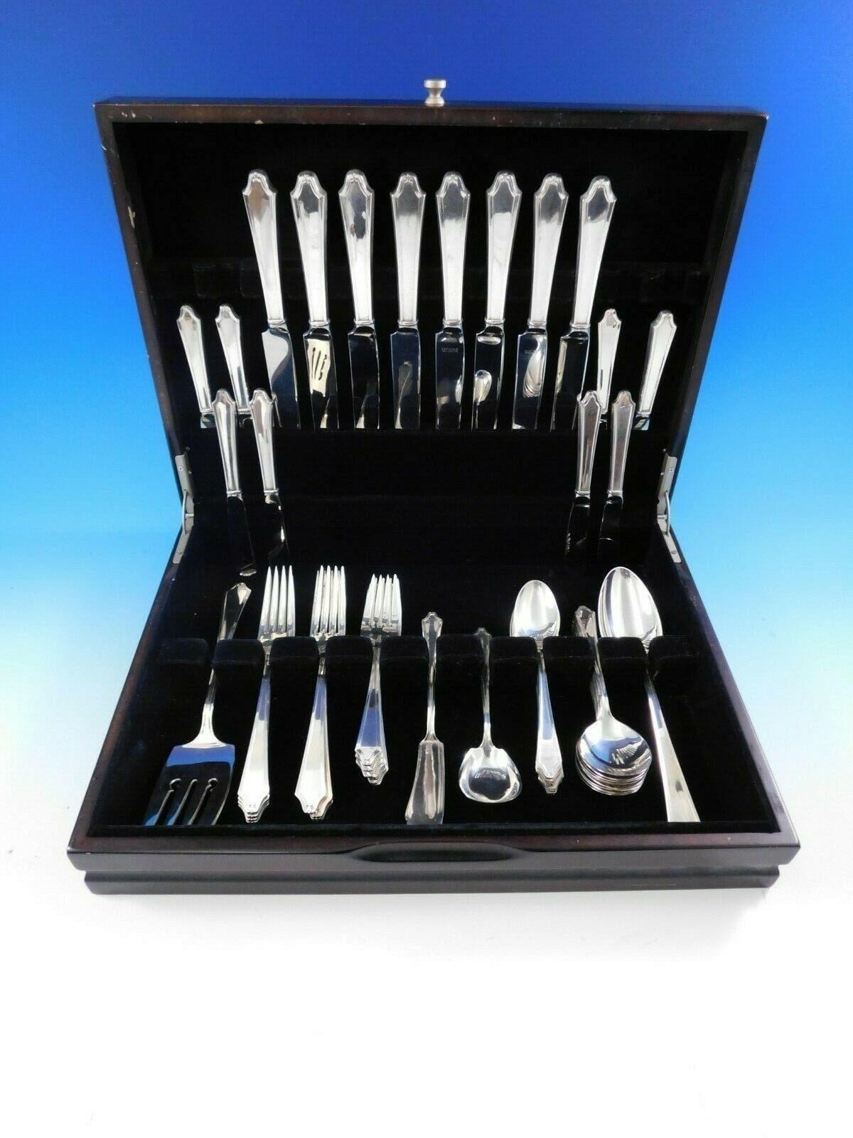 Gorgeous Minuet by International circa 1925 sterling silver flatware set - 52 Pieces. This set includes:

8 knives, 9