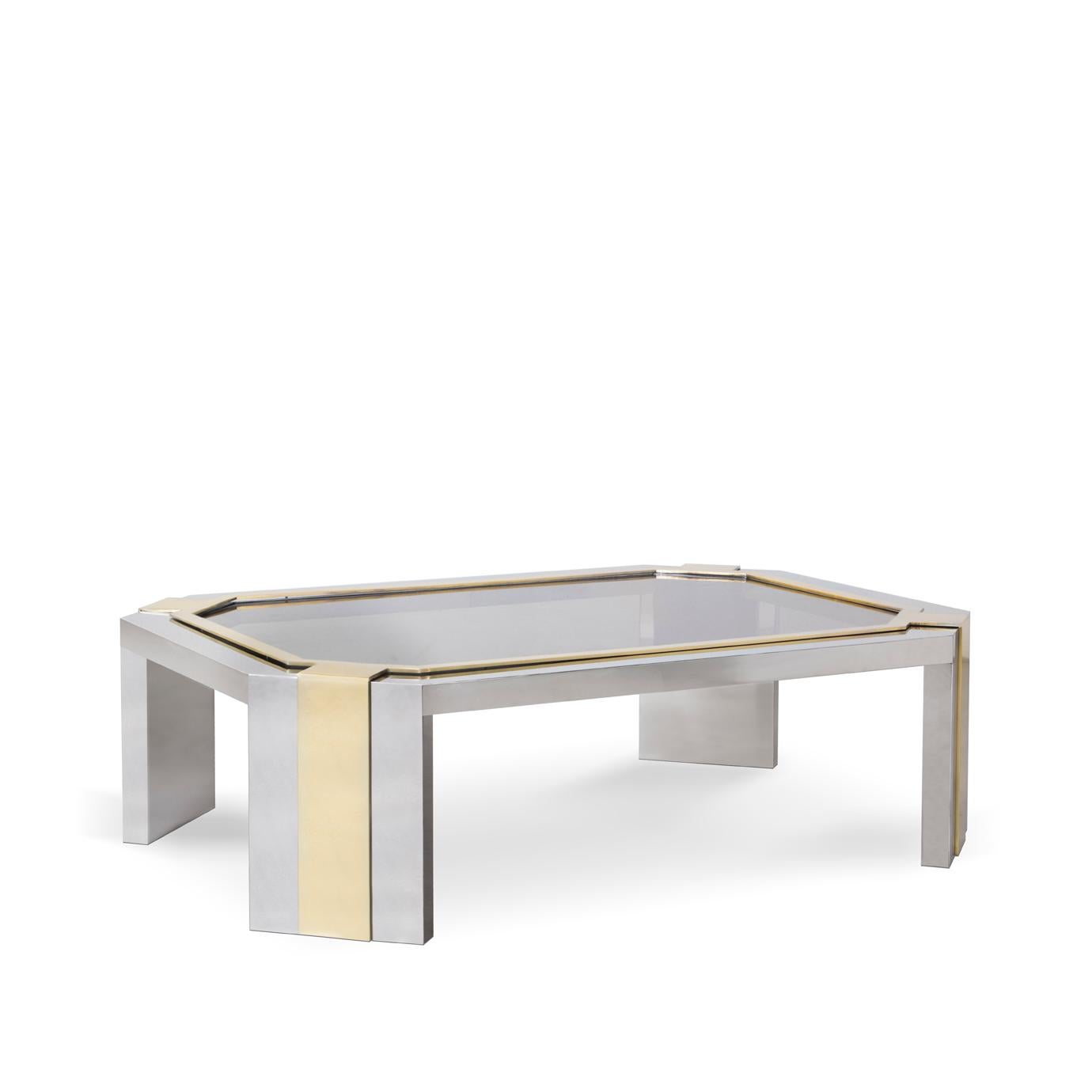 You won't be able to refuse the allure of the Minx coffee table. Her structured geometric frame is coupled with an exotic blend of metals and a mirrored top, capturing the awe and desire of her many admirers.