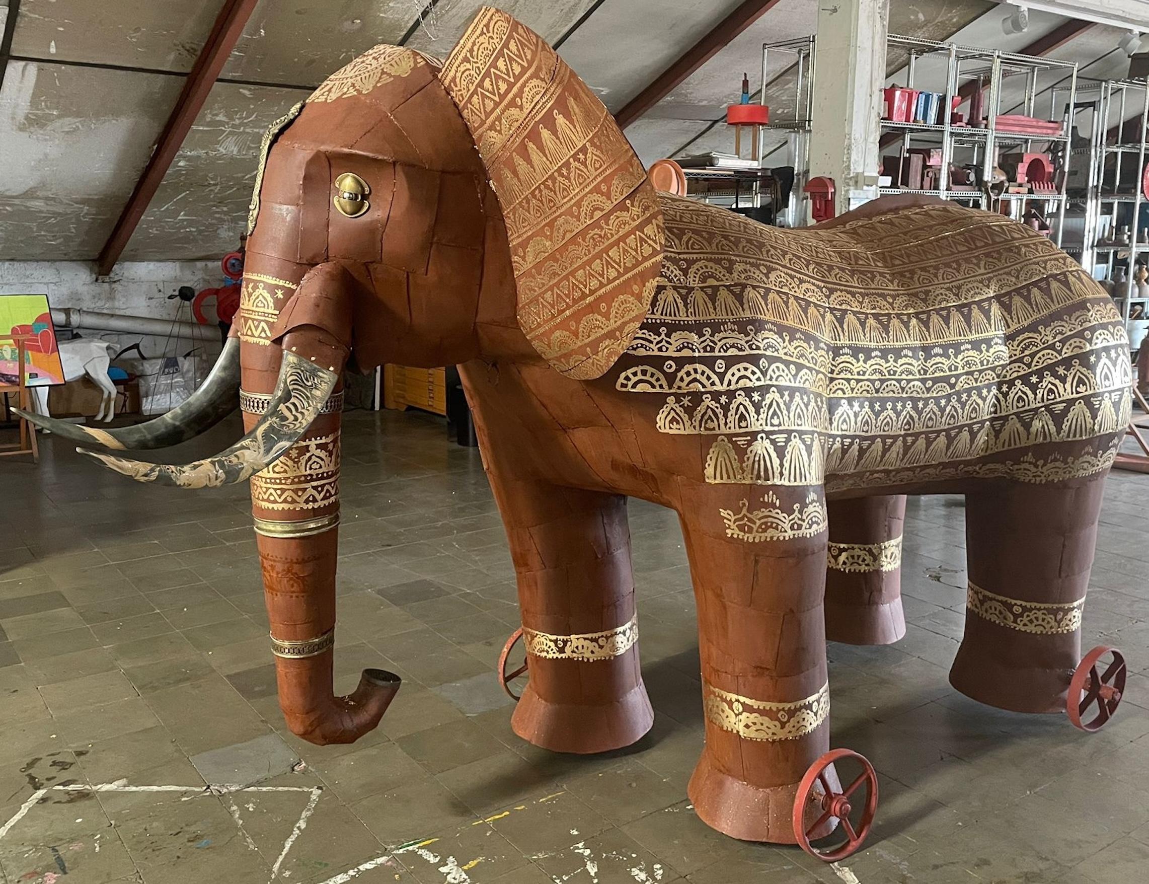 Miquel Aparici Figurative Sculpture - Indian Elephant - 21st Century, Contemporary Sculpture, Figurative, Recycling