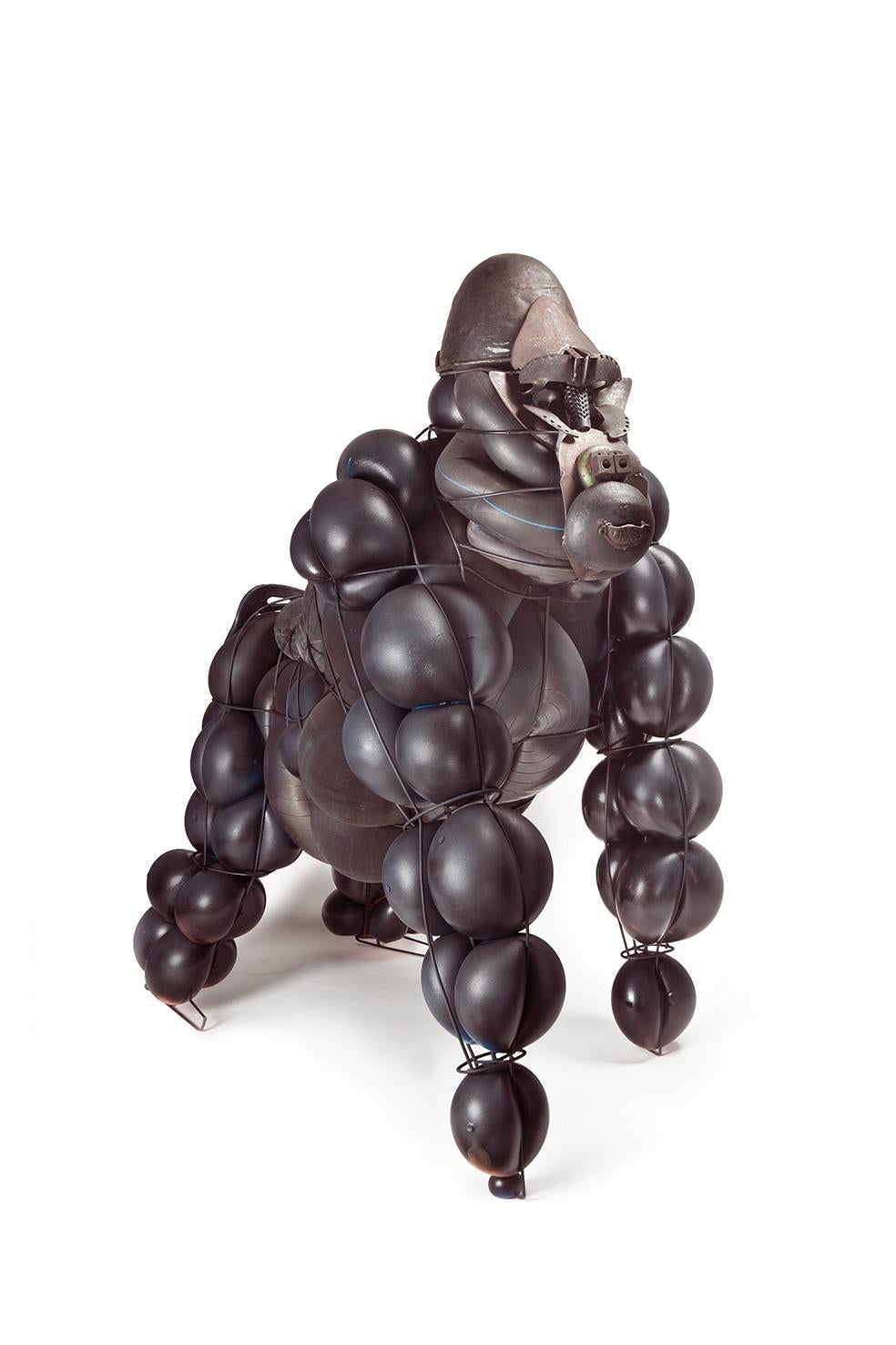 Joe, Gorila - 21st Century, Contemporary Sculpture, Figurative, Recycled Objects