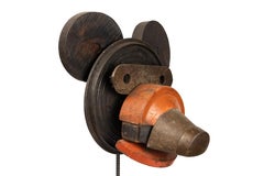 Máscara Oso - 21st Century, Contemporary Sculpture, Figurative, Recycled Objects