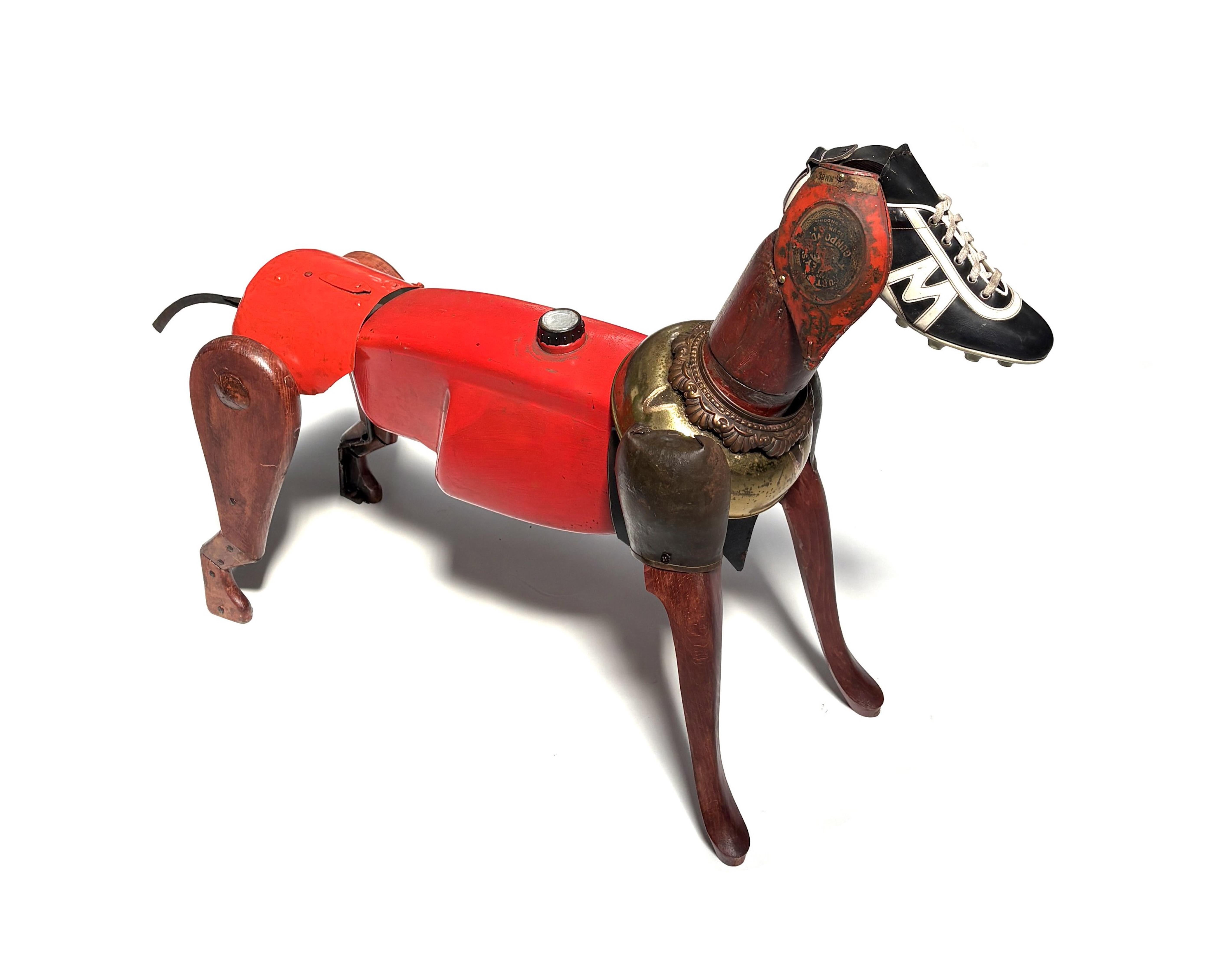 Miquel Aparici Figurative Sculpture - Milo - 21st Century, Contemporary Sculpture, Figurative, Recycling