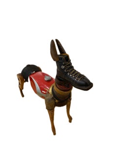 Rufus - 21. Jahrhundert, Zeitgenössische Skulptur, Figurativ, Recycelte Objekte