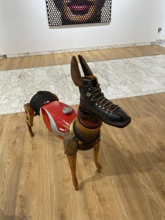 Rufus - 21. Jahrhundert, Zeitgenössische Skulptur, Figurativ, Recycelte Objekte