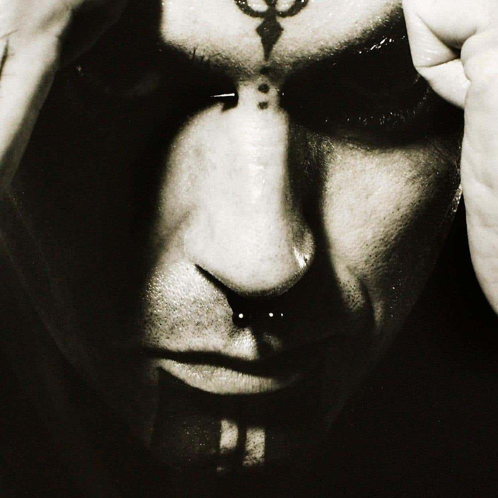 Miquel Arnal, Hombre tatuado, Fotografía grande en blanco y negro, Enmarcada en venta 5