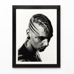 Miquel Arnal, Homme tatoué, photographie en noir et blanc signée de sa main, encadrée