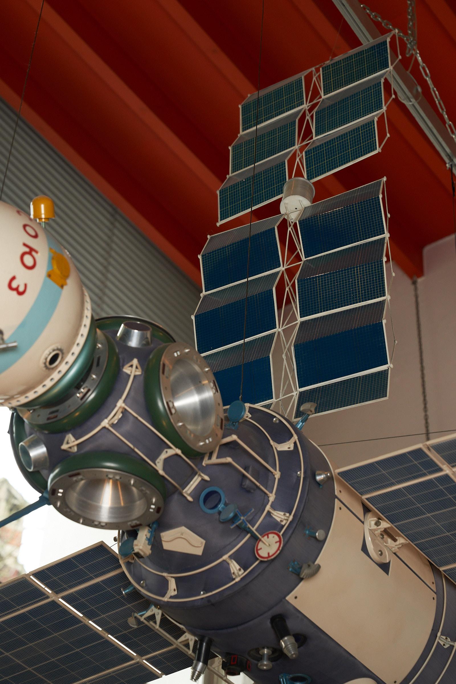 Mir Space Station UdSSR CCCP Original-Modell in Originalgröße; Sowjetische Szene im Angebot 4