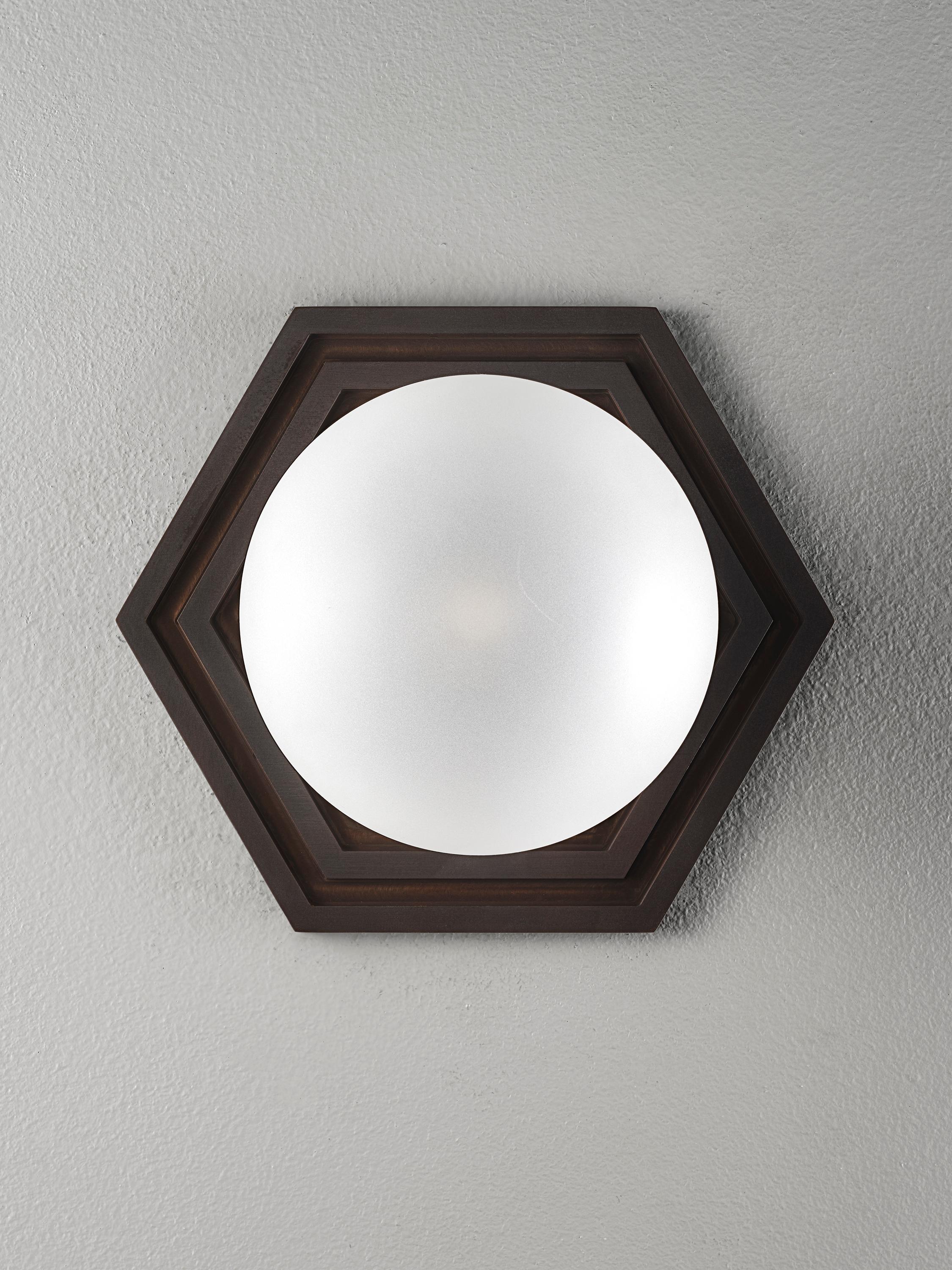 Mira Hex Wall Sconce in Oil-Rubbed Bronze and Blown Glass by Blueprint Lighting In New Condition For Sale In New York, NY