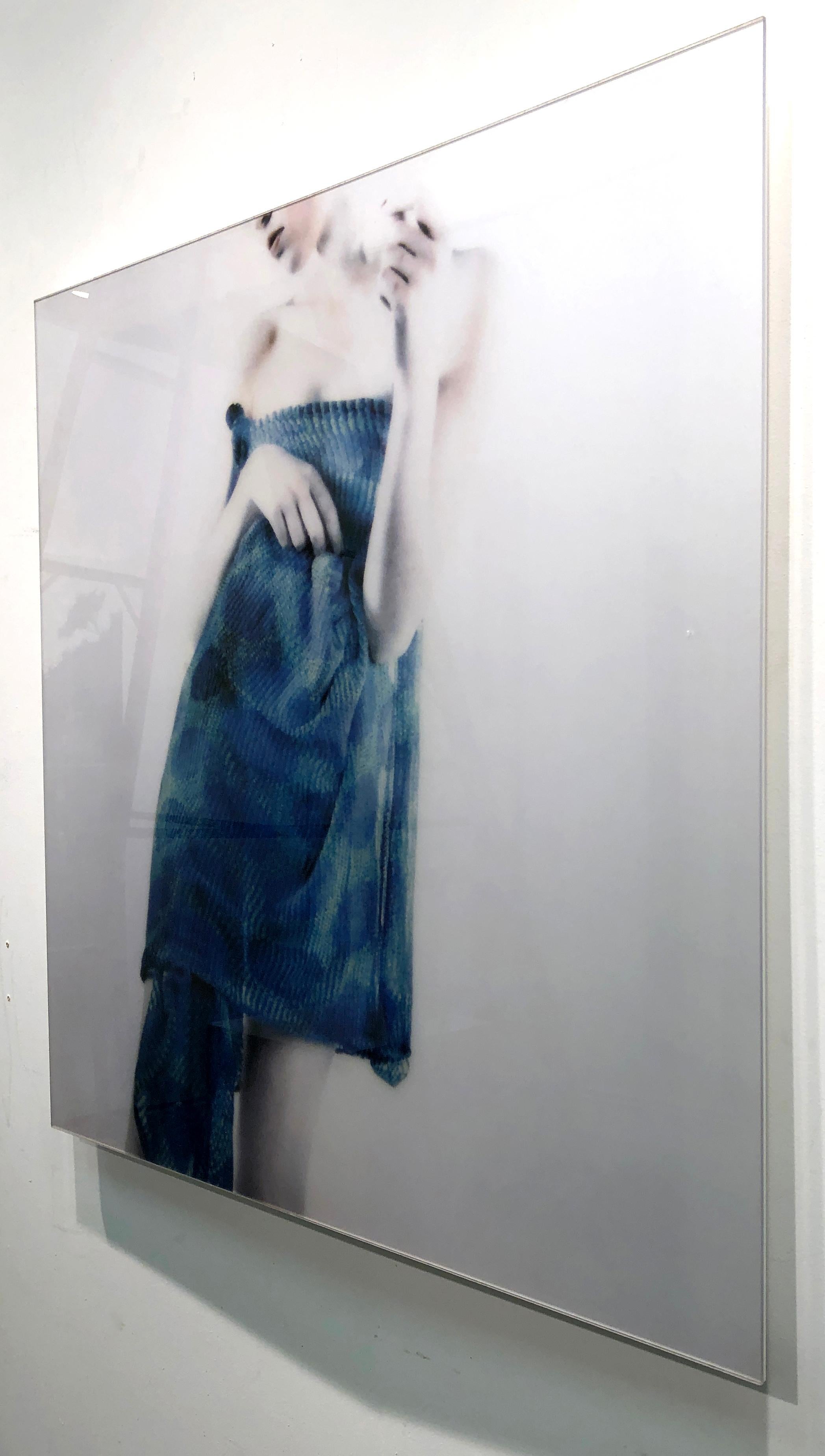 Azul Azul, figurative and feminine photography, Mira Loew, Bright Bodies series For Sale 1