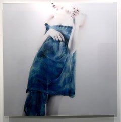 Azul Azul, figurative and feminine photography, Mira Loew, Bright Bodies series