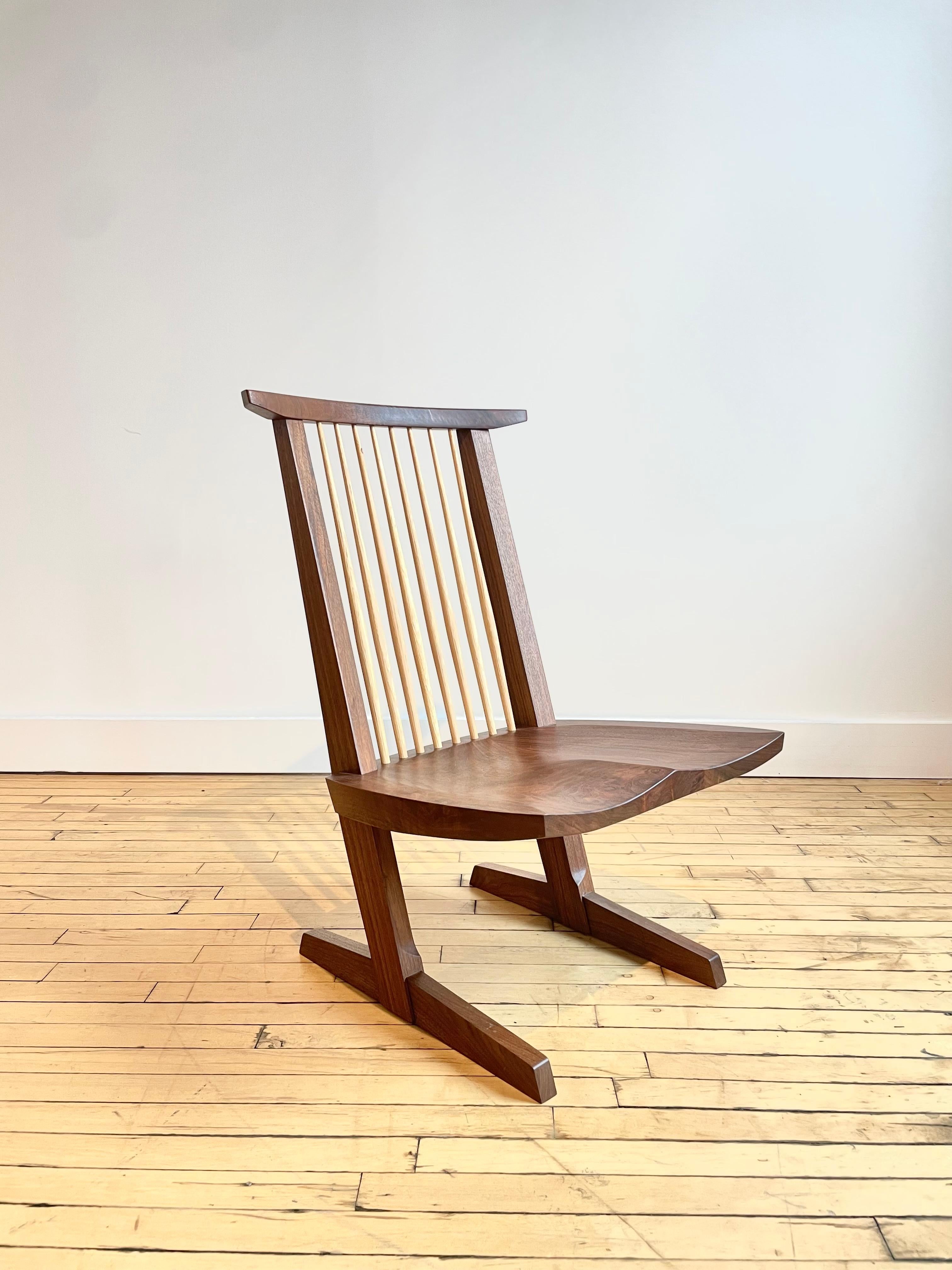Mira Nakashima Conoid Lounge Chair  In Excellent Condition For Sale In New York, NY