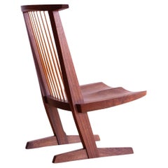 Sillón Conoid Mira Nakashima