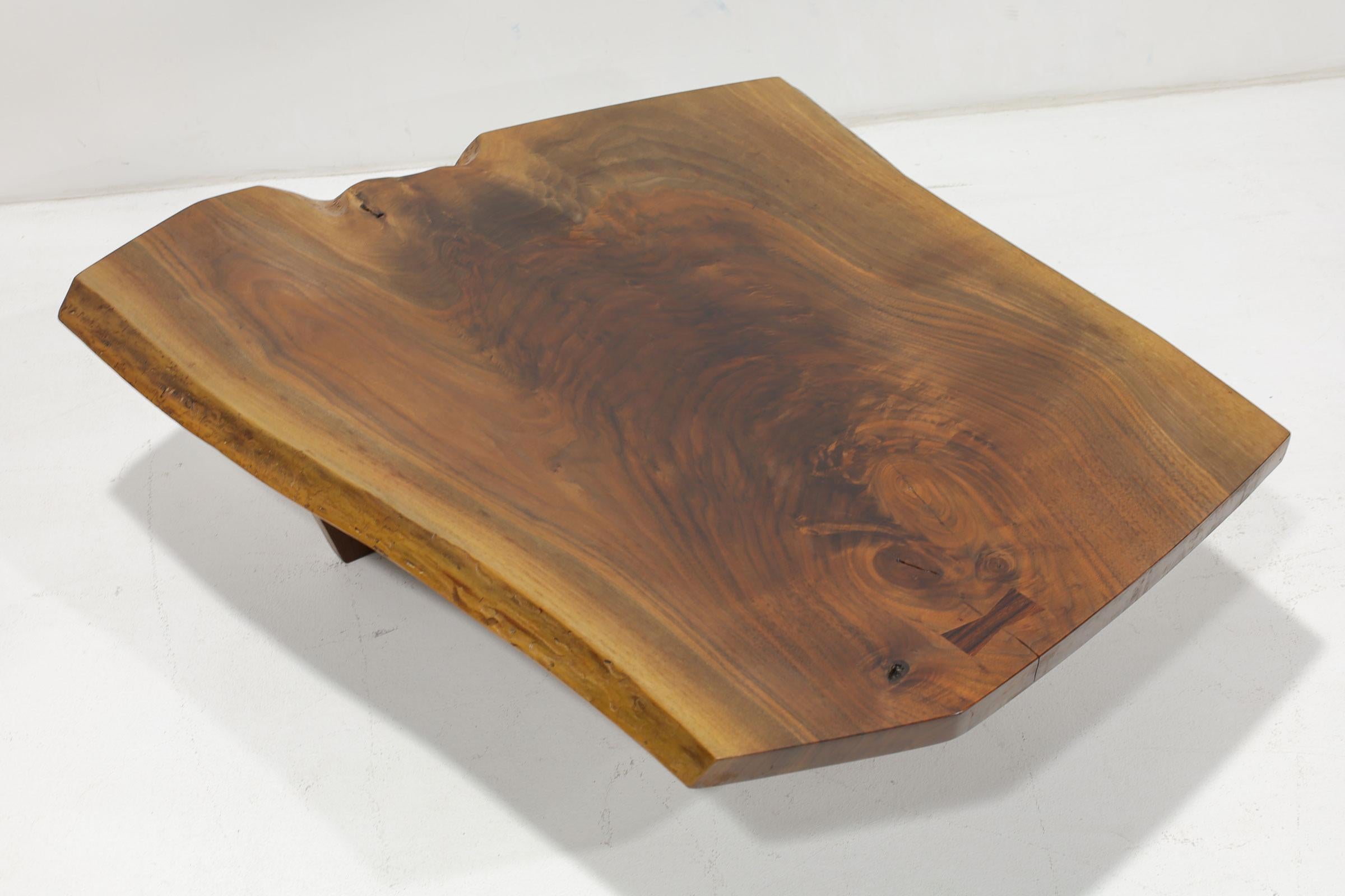 Contemporary Mira Nakashima Conoid Slab Cocktail Table in Black Walnut and Rosewood, Signed For Sale