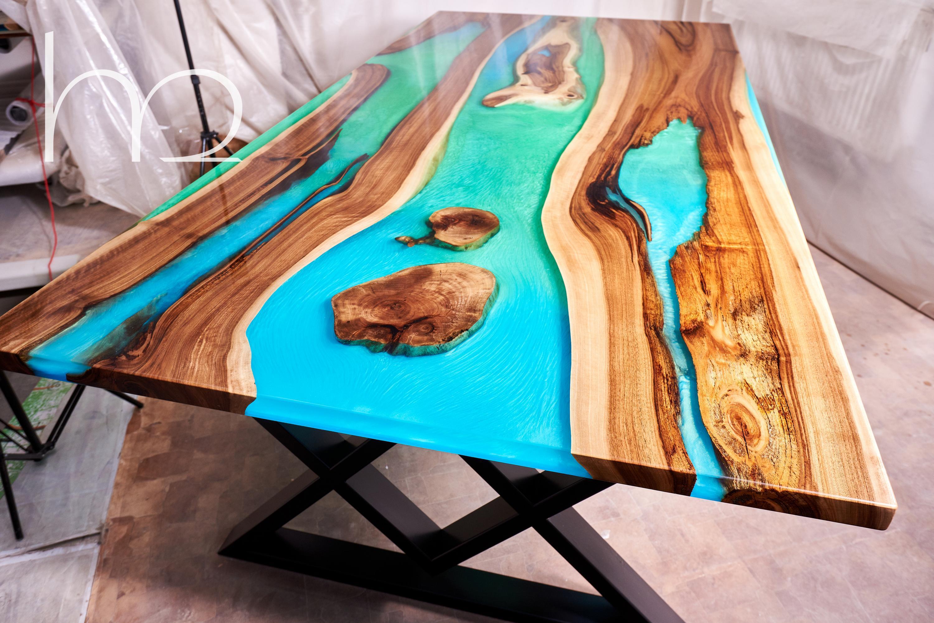 The Miracle Places Ancient Cracked Walnut Roots Marine Theme Modern Dining Table In New Condition For Sale In København N, DK