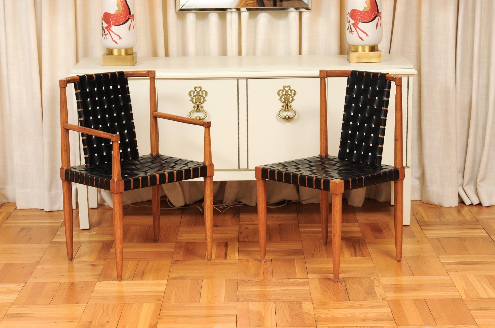 Ensemble miraculeux de 12 chaises à sangles en cuir danois vintage en noyer par Tomlinson en vente 12