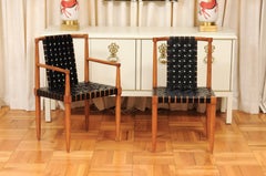 Miraculeux ensemble de 8 chaises à sangles en cuir danois en noyer par Tomlinson, c 1958