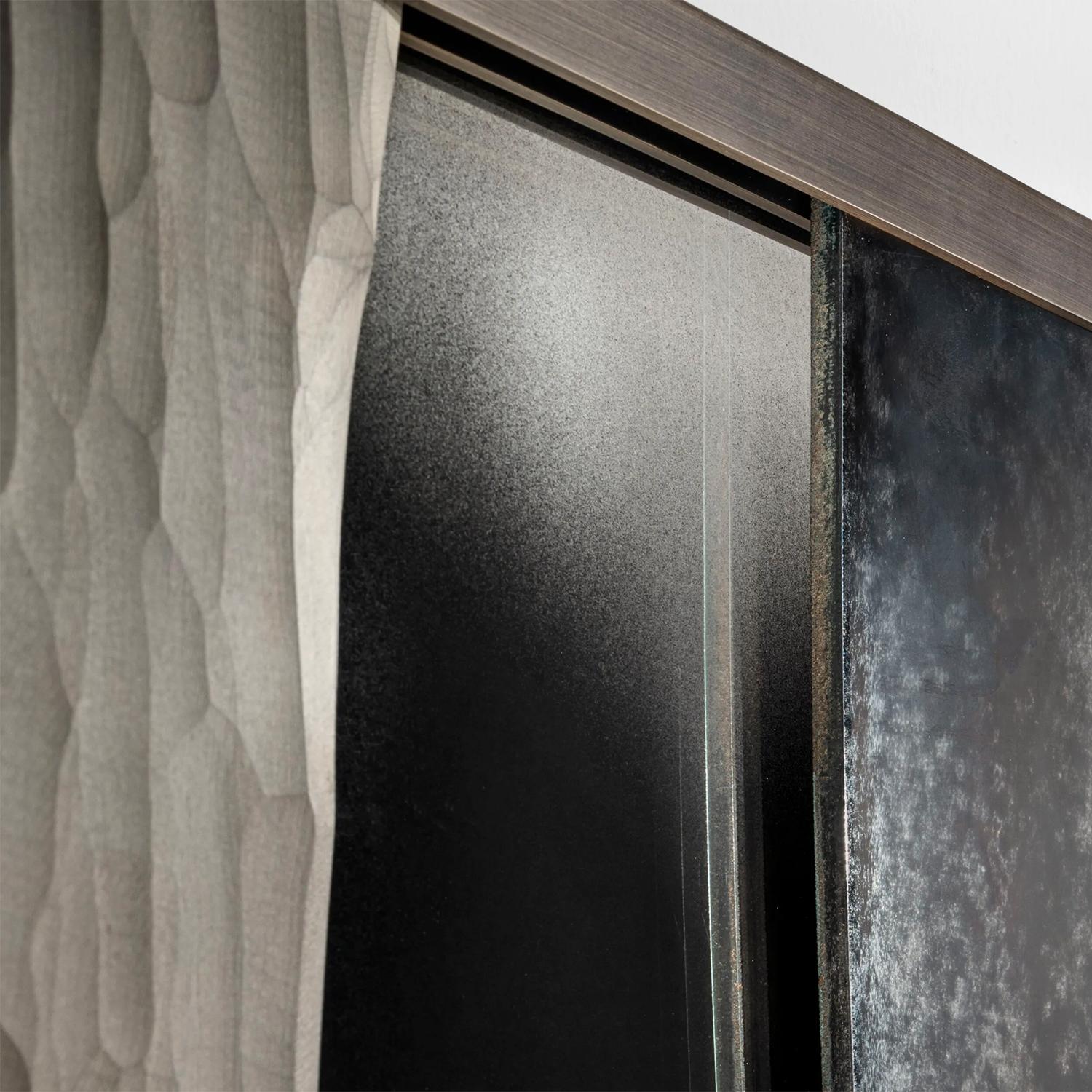 Mirage I Miroir en verre en vente 1