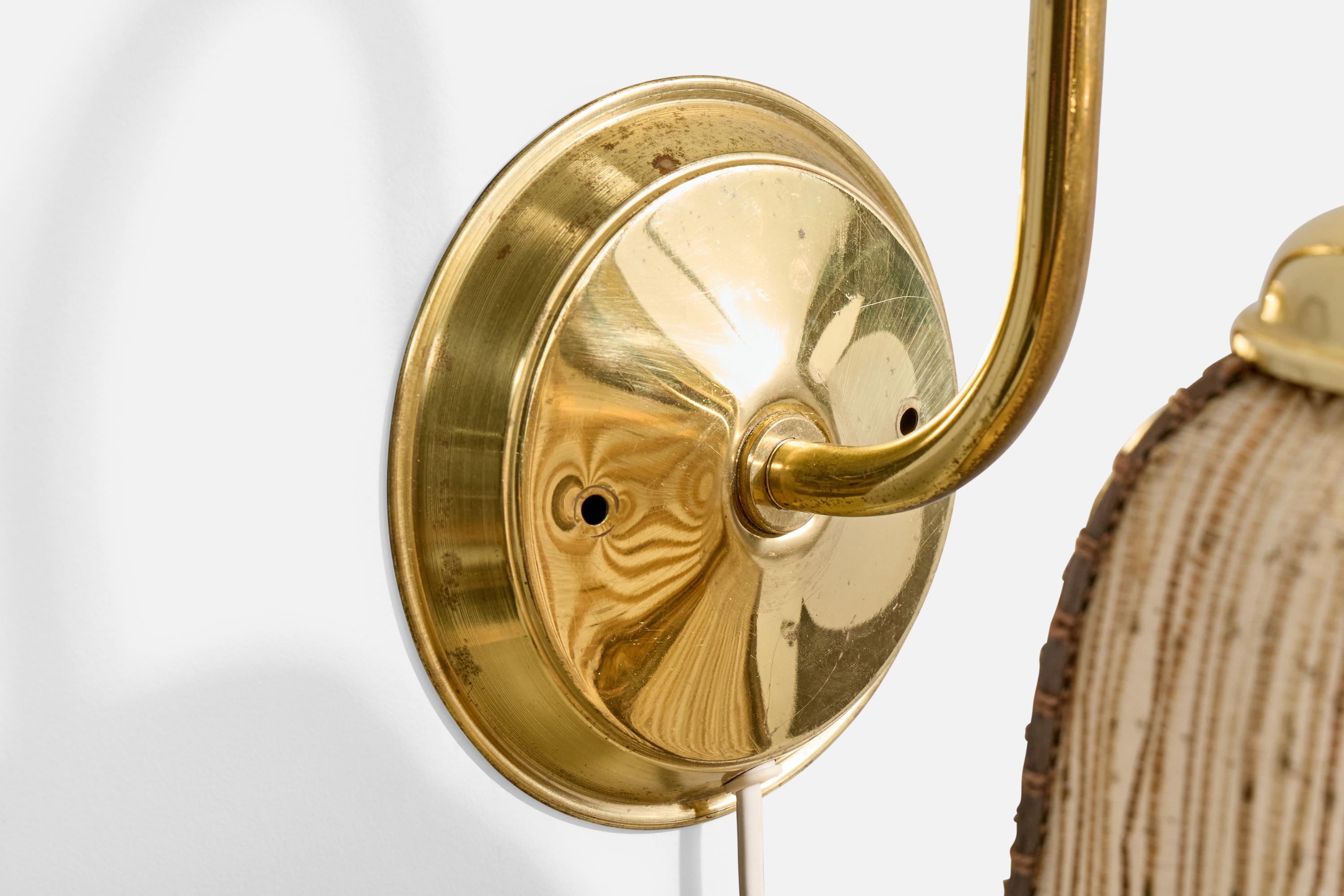 Fin du 20e siècle Miranda, Wall Lights, laiton, tissu, Suède, années 1970 en vente