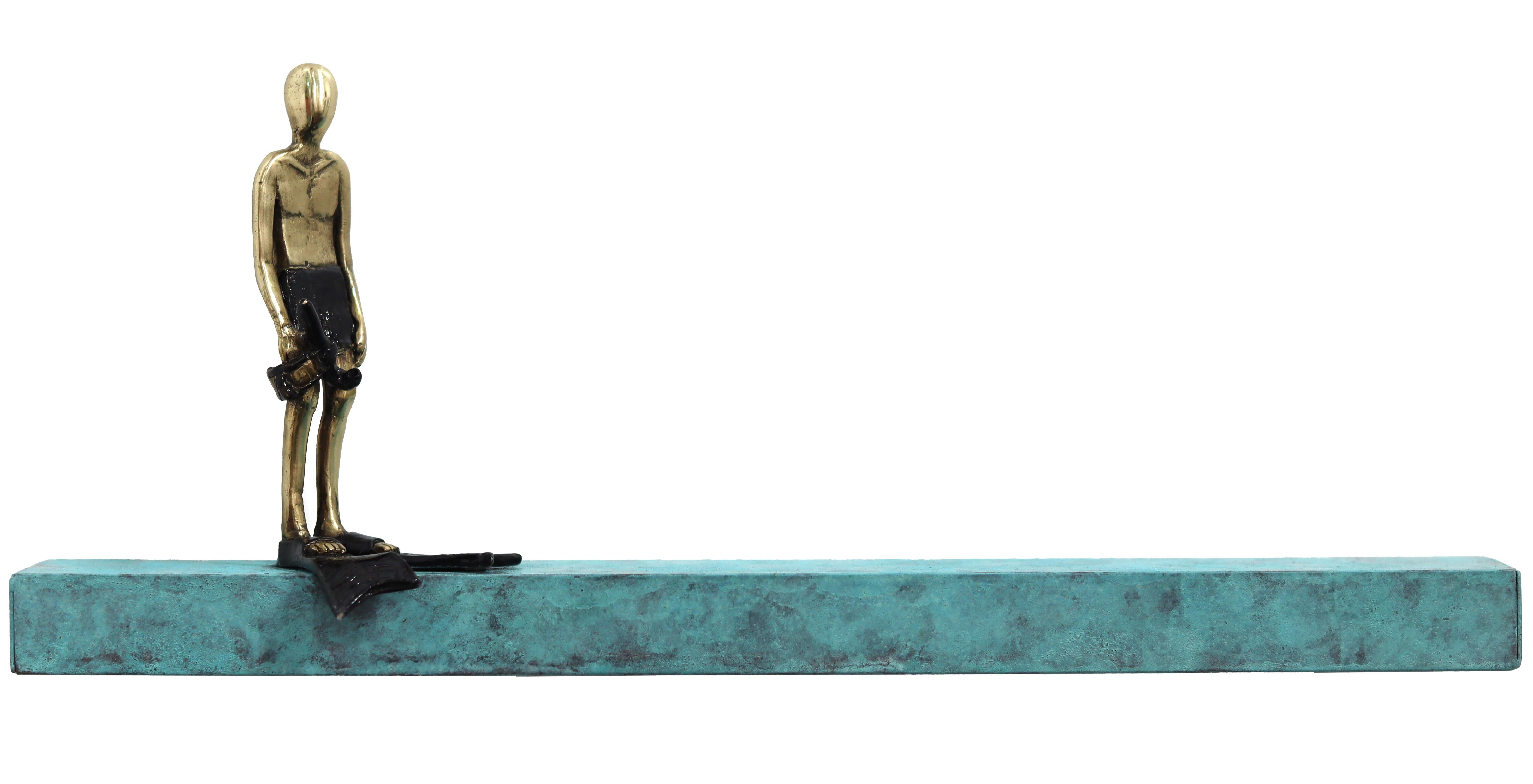 Figurative Sculpture Mireia Serra - Before The Dive - Modern Figurative Bronze Iron Metal Wall-Mounted Sculpture