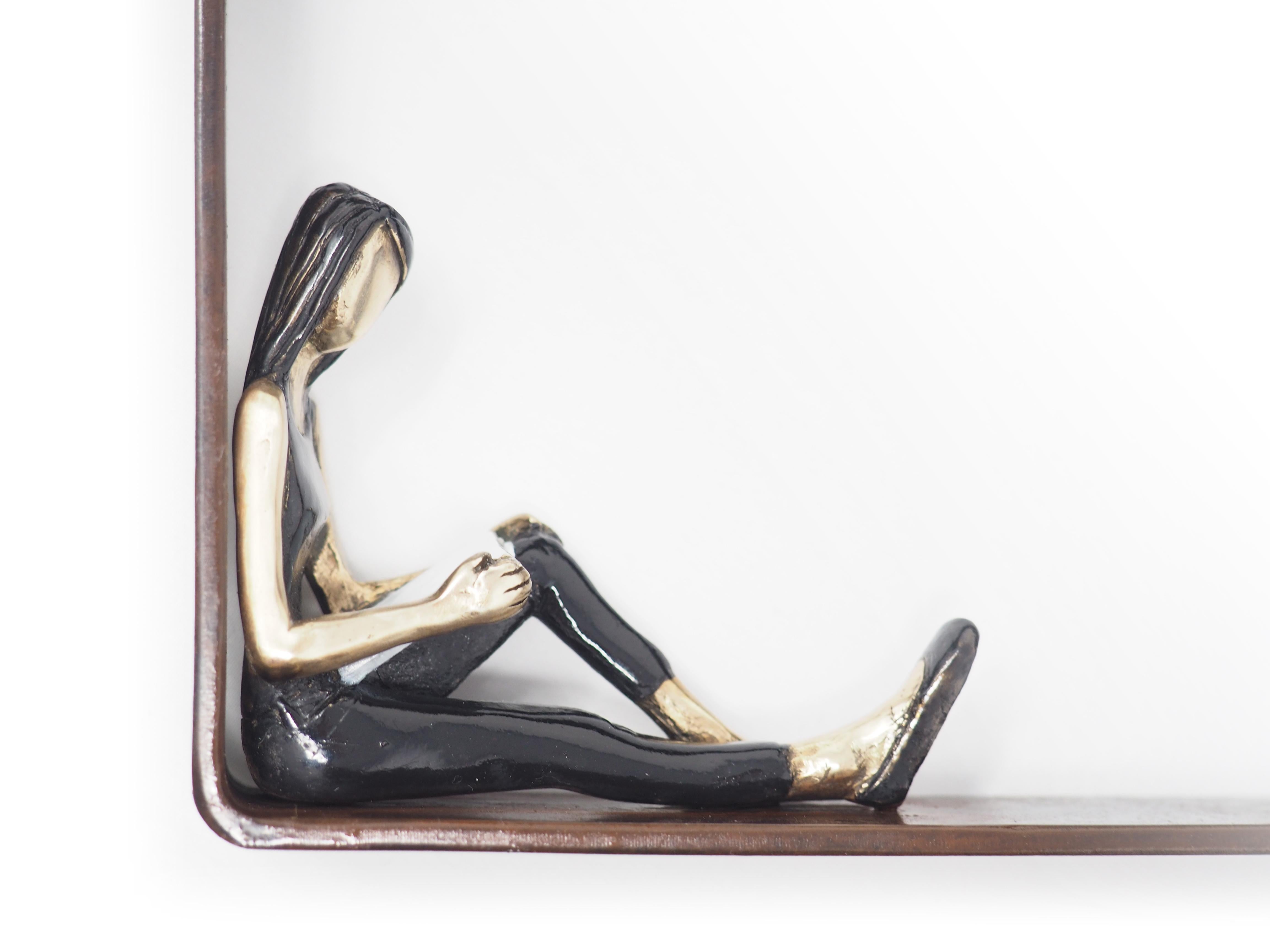 Captivated- bronze mural contemporary small figurative sculpture - Sculpture by Mireia Serra