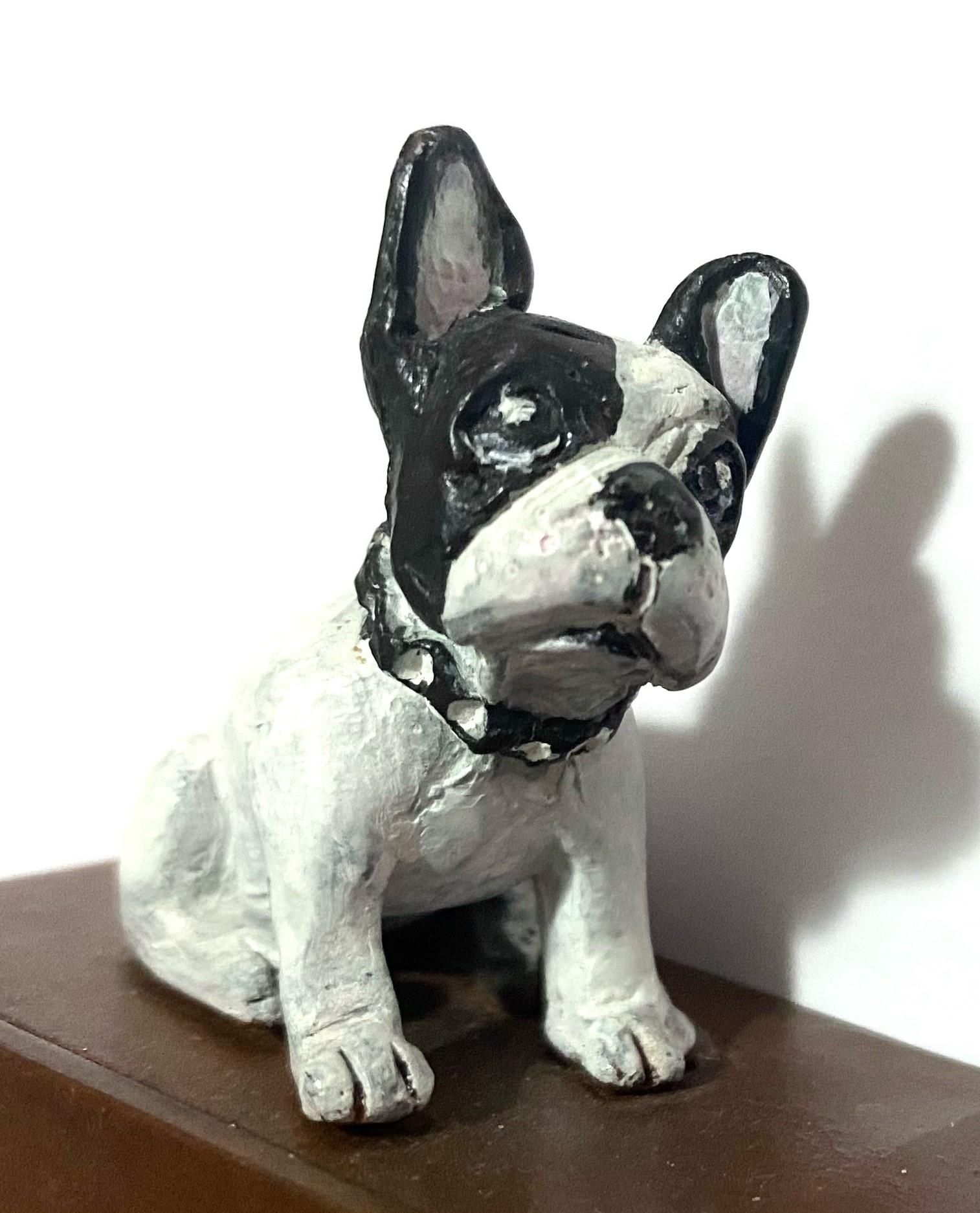 friends dog sculpture