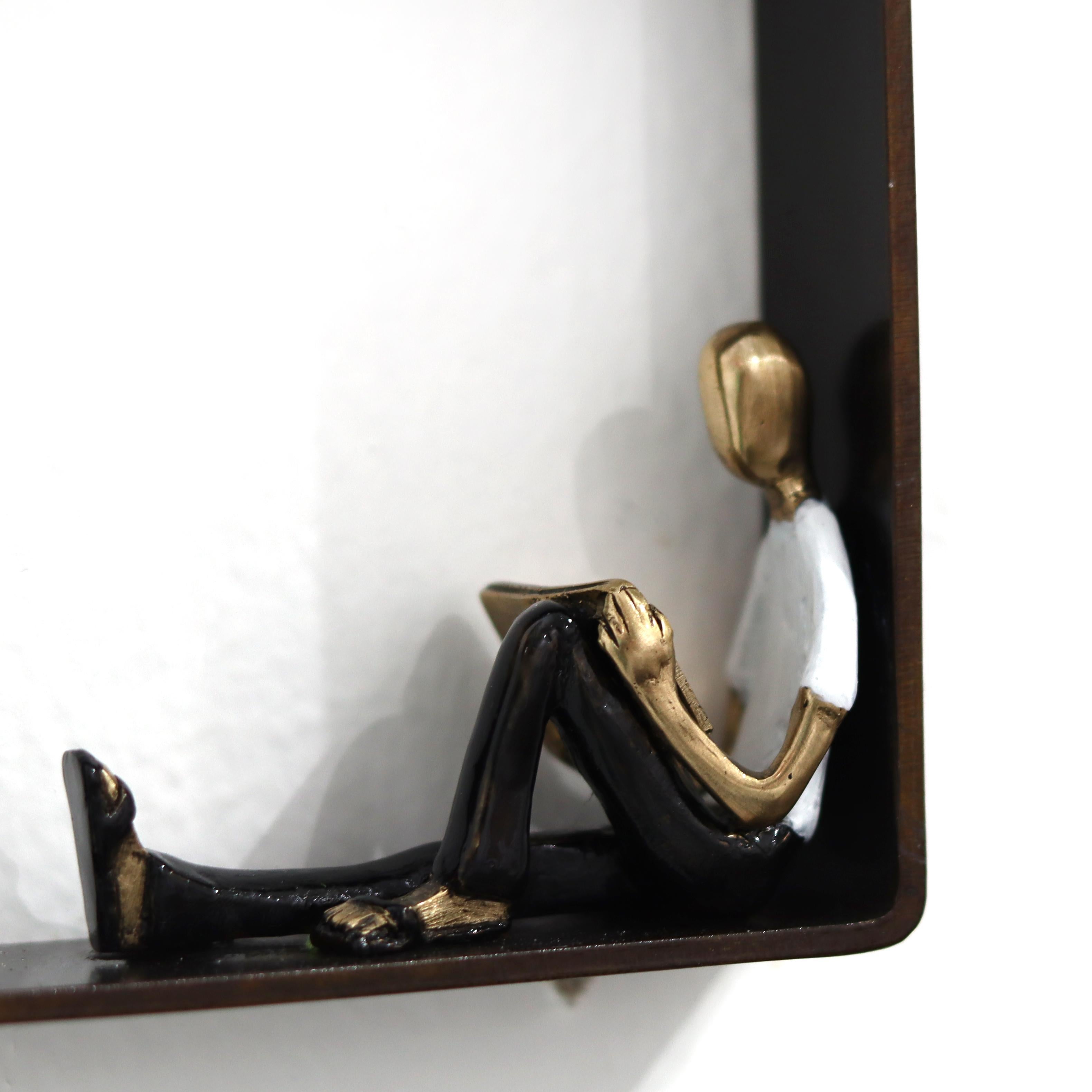 Unfolding Dreams - Modern Figurative Bronze Iron Metal Wall-Mounted Sculpture en vente 2