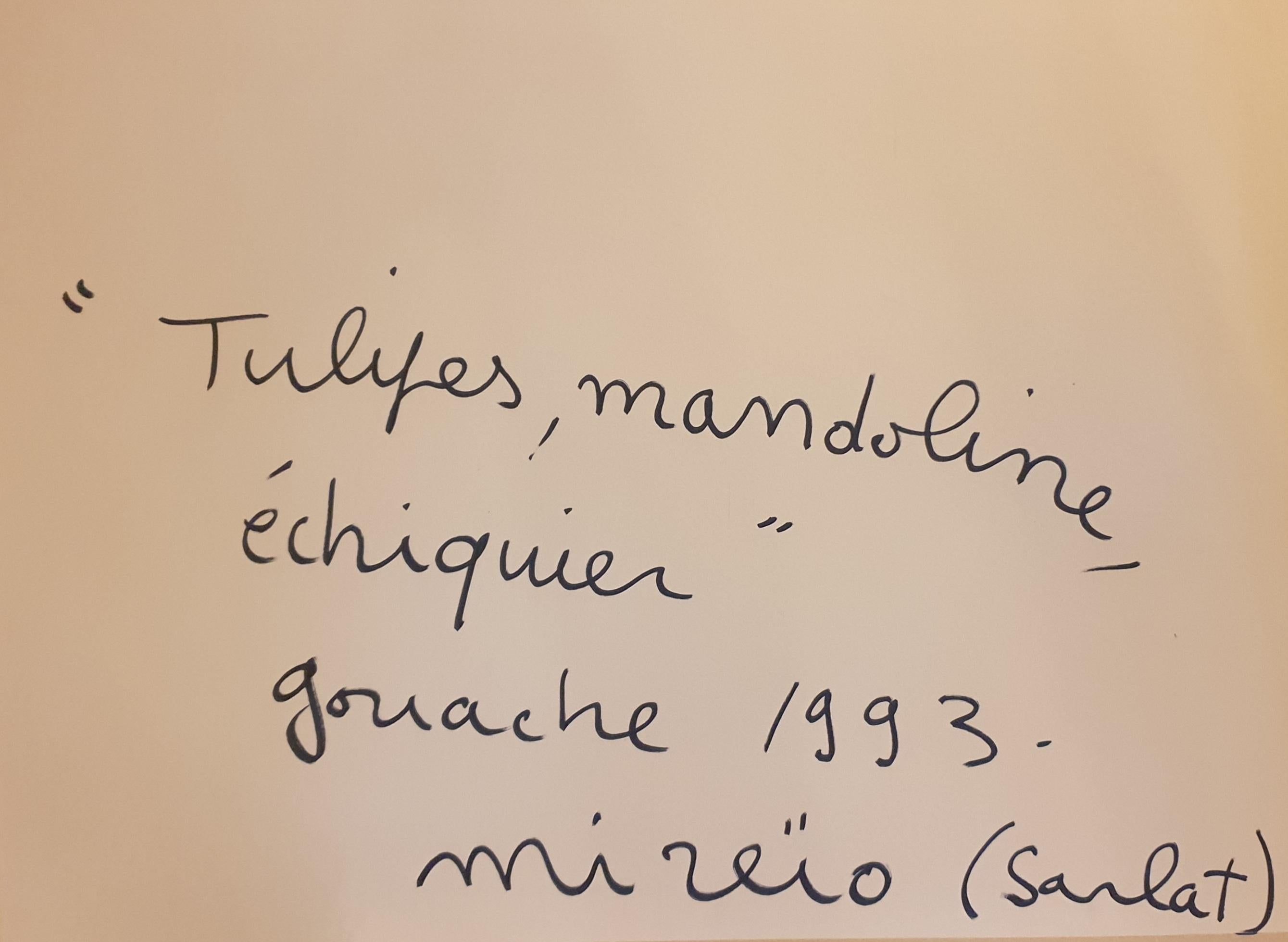 Synthetische, spätkubistische Gouache mit einer Mandoline, Tulpen und einem Schachbrett des französischen Künstlers Mireïo. Signiert und datiert '93 oben rechts und signiert und betitelt 
