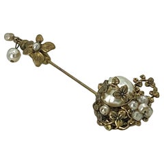 Miriam Haskell 1940s Gilt Russian Gold Pearl Stick Pin Brooch, USA