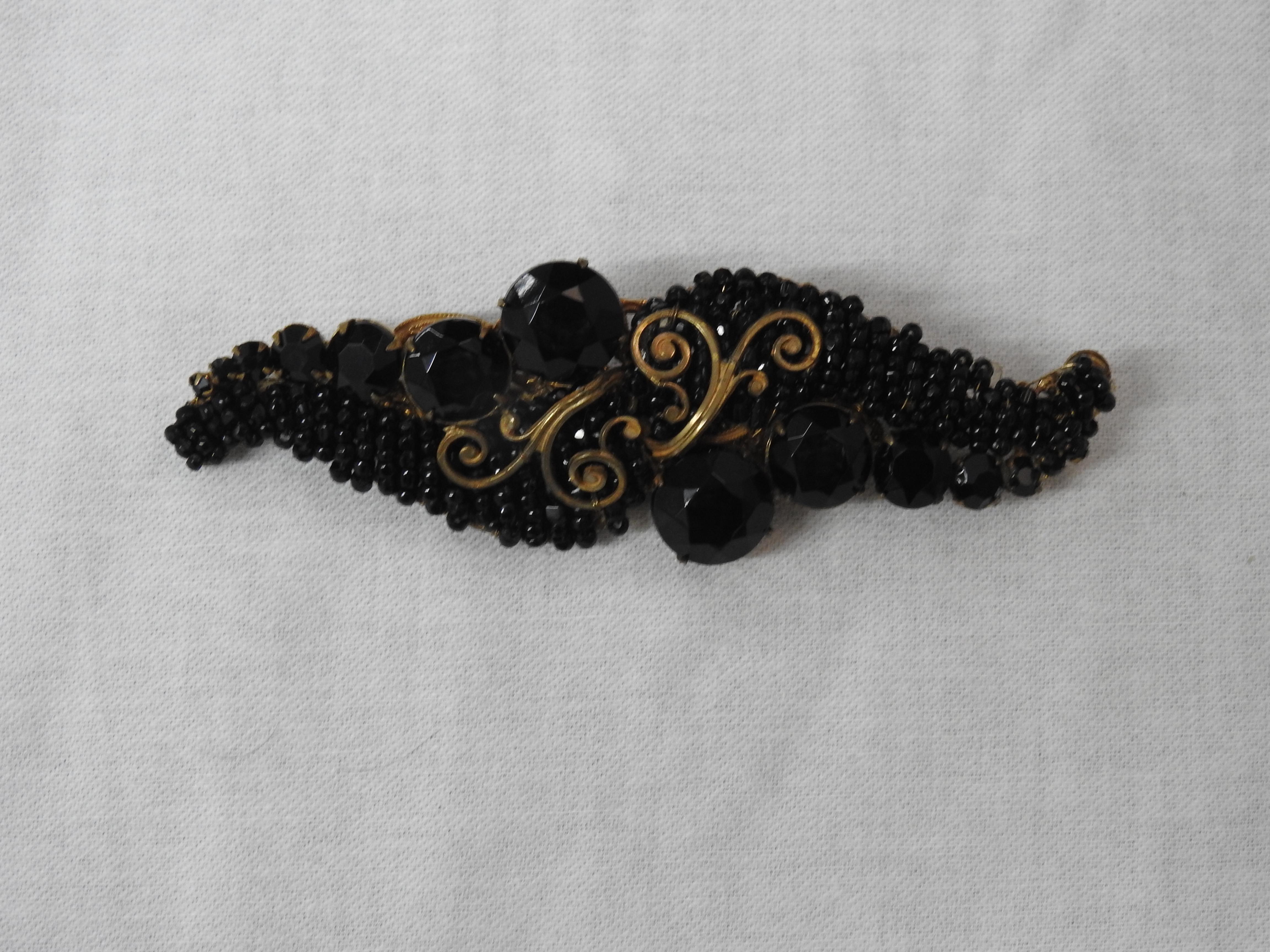 Art Deco Miriam Haskell Black Stone Brooch For Sale