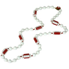Collana Miriam Haskell in gesso bianco e rosso ciliegia