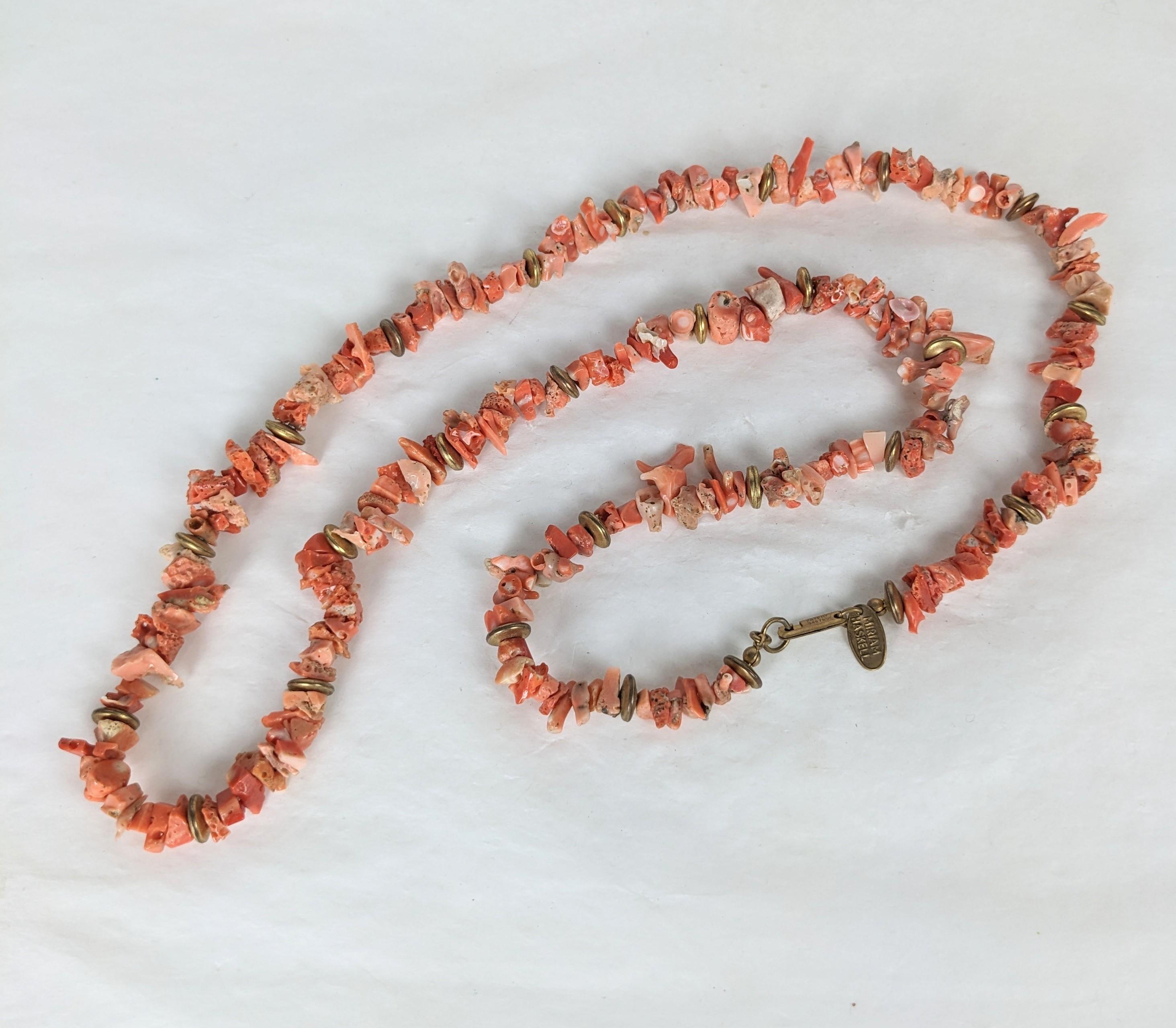 Artigiano Collana di trucioli di corallo Miriam Haskell in vendita
