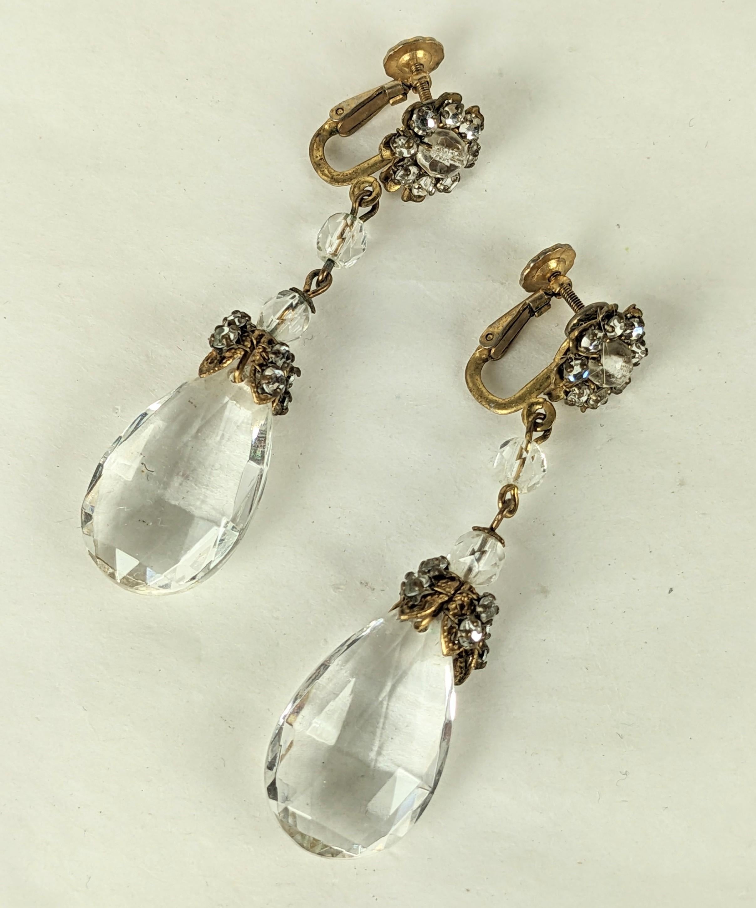 Boucles d'oreilles pendantes en cristal et pavé de Miriam Haskell Bon état - En vente à New York, NY