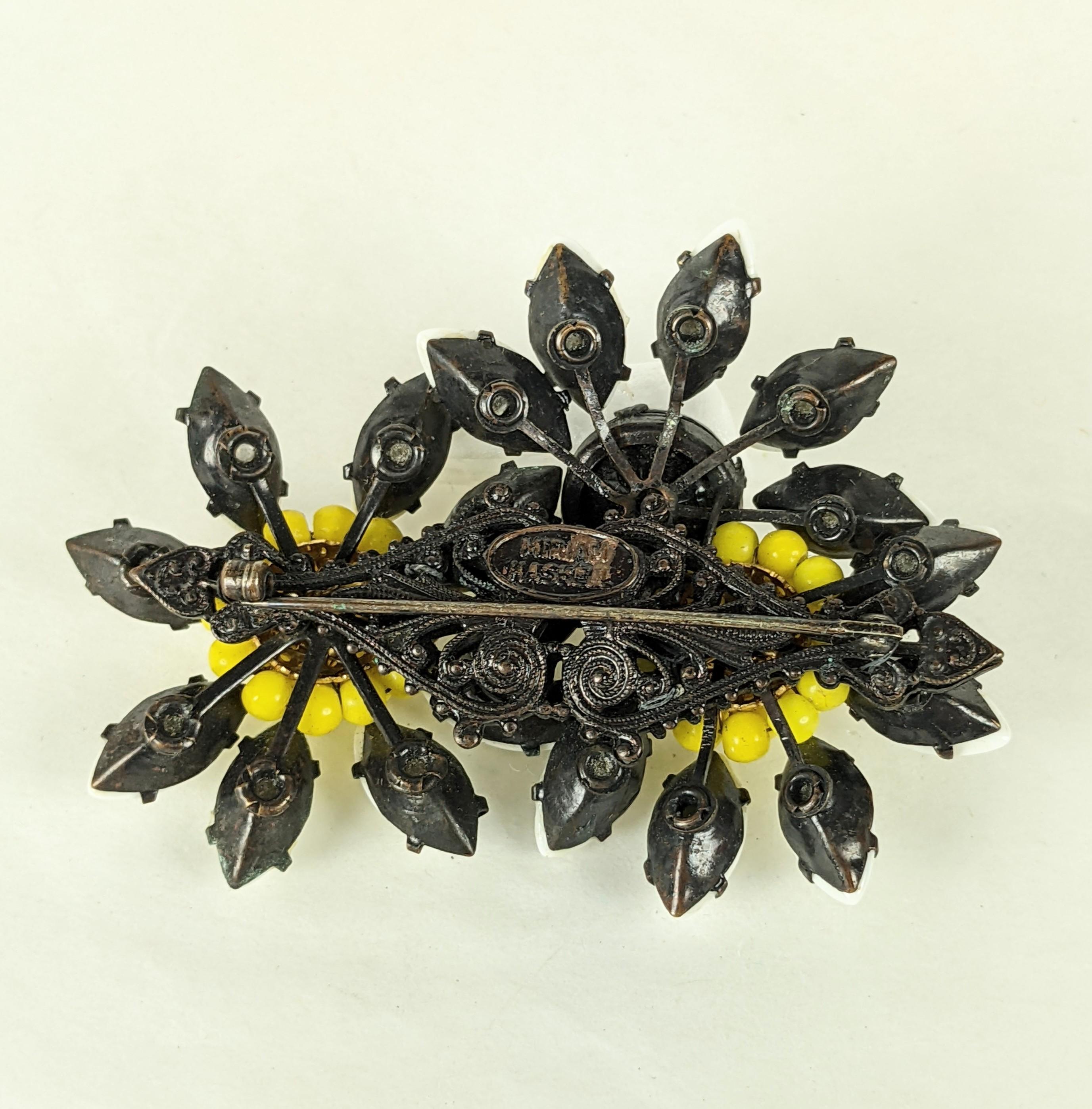 Miriam Haskell Daisy Cluster Brooch In Good Condition For Sale In New York, NY