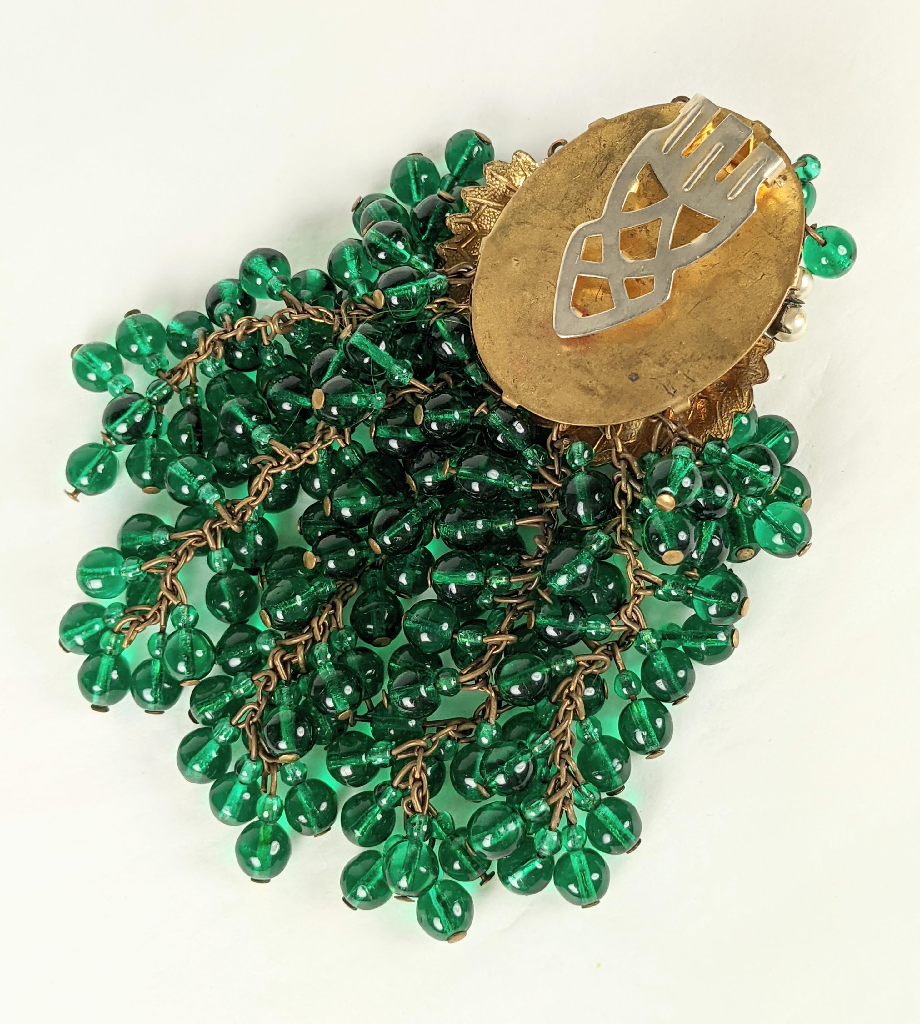 Miriam Haskell Clips de perles en forme de grappe verts précoce Unisexe en vente