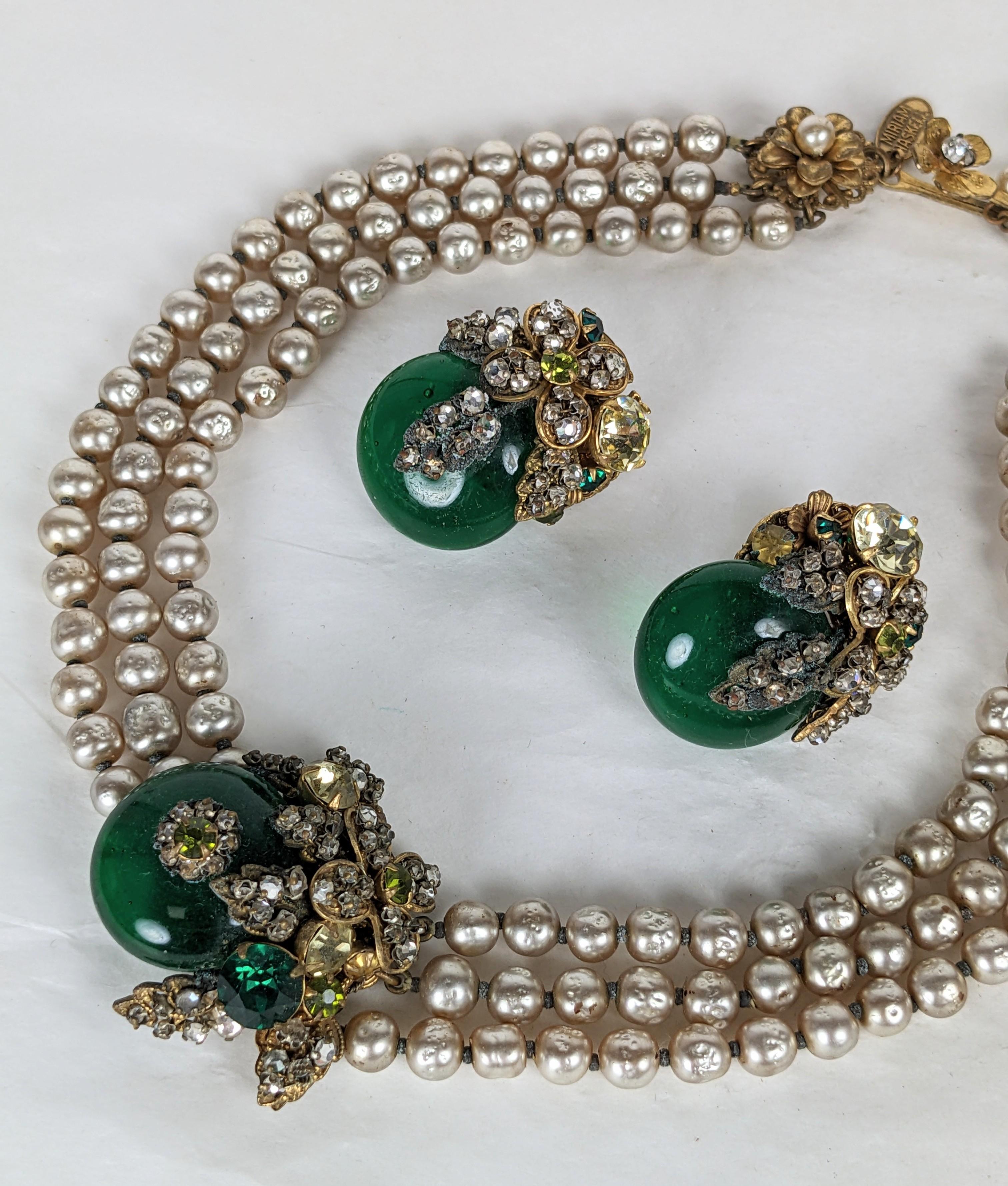 Miriam Haskell Emerald and Pearl Gripoix Glass Necklace For Sale 6
