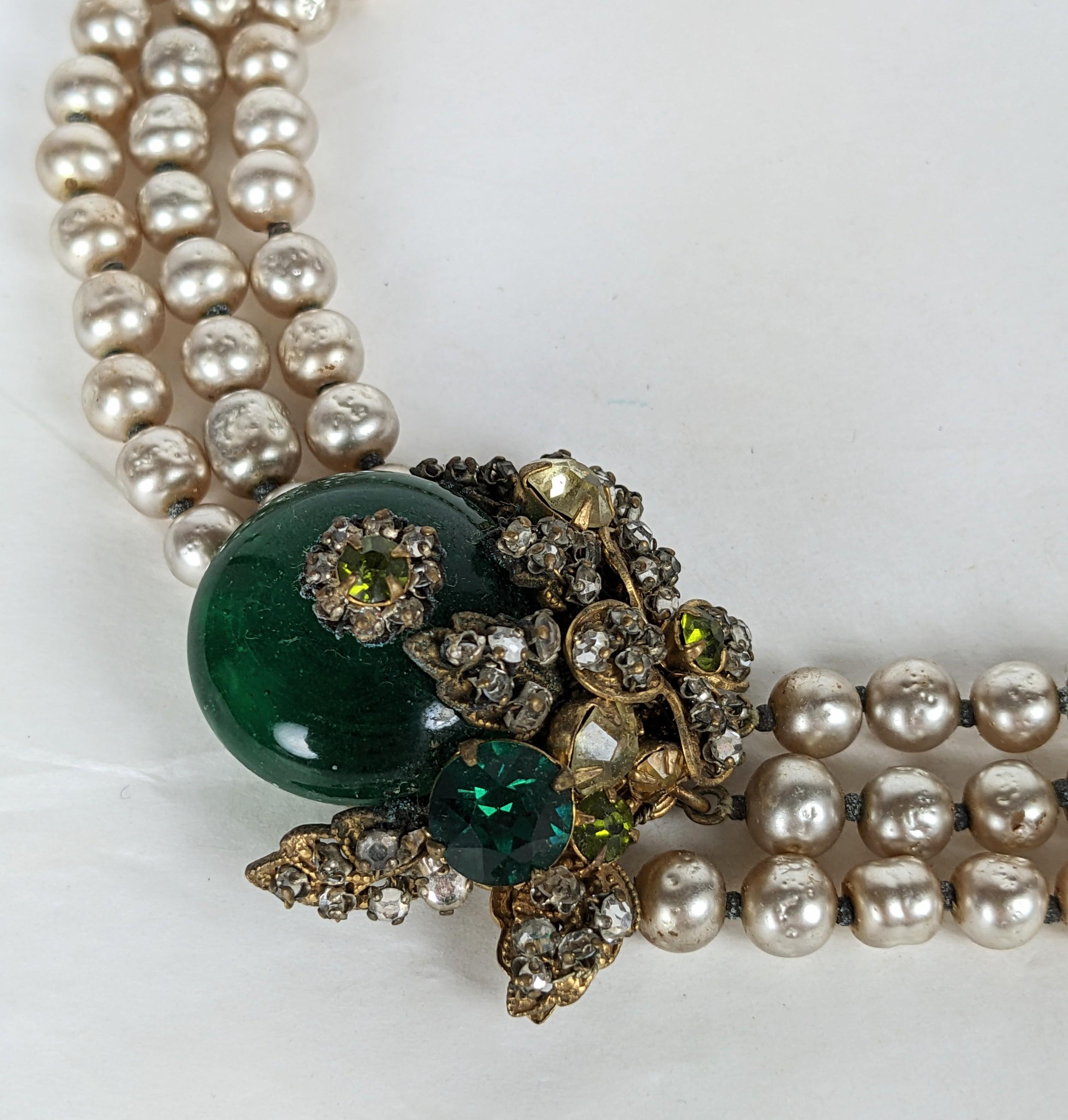 Miriam Haskell Emerald and Pearl Gripoix Glass Necklace In Good Condition For Sale In New York, NY