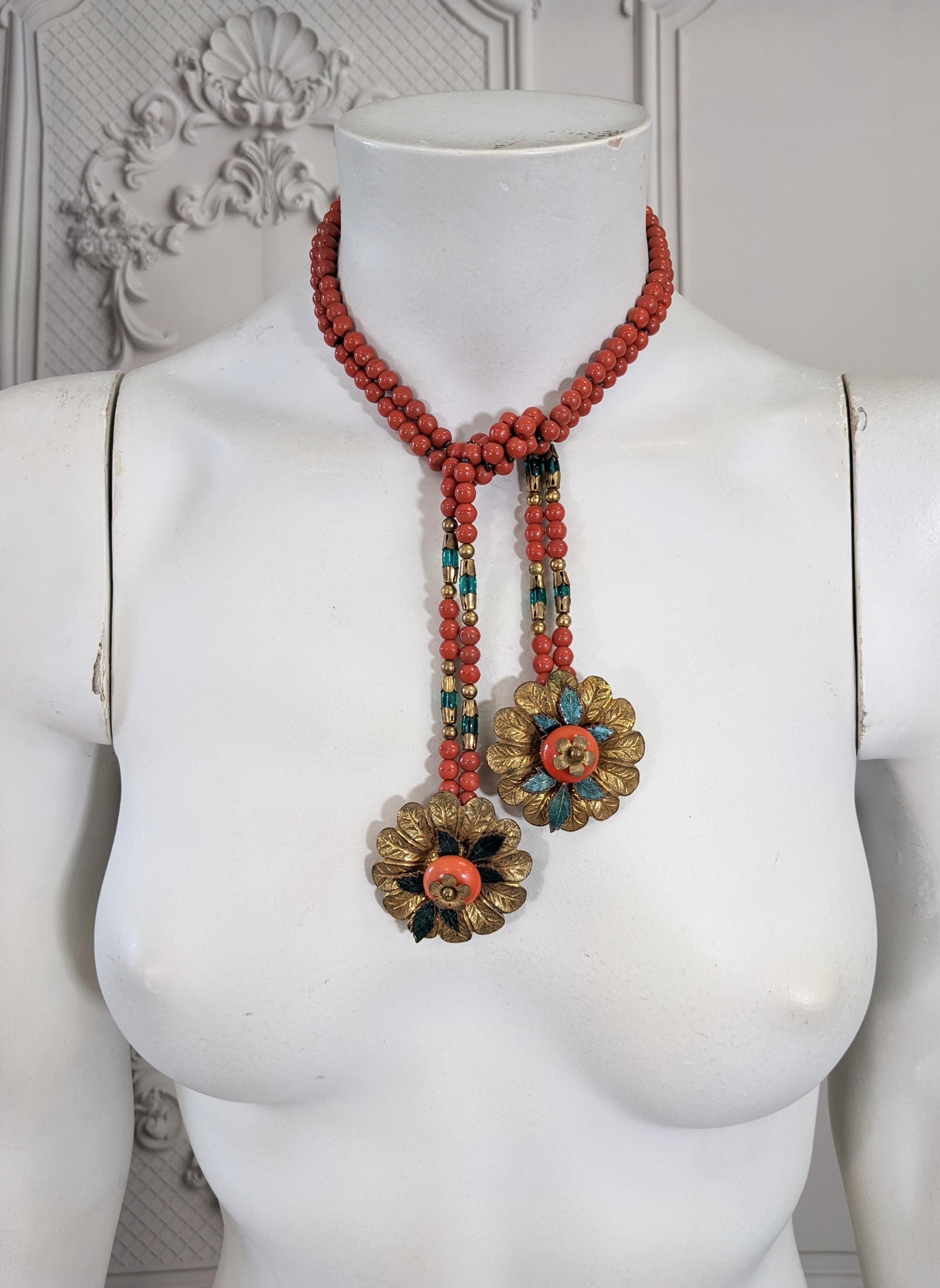 Miriam Haskell Clip a Lariat in corallo finto in vendita 2