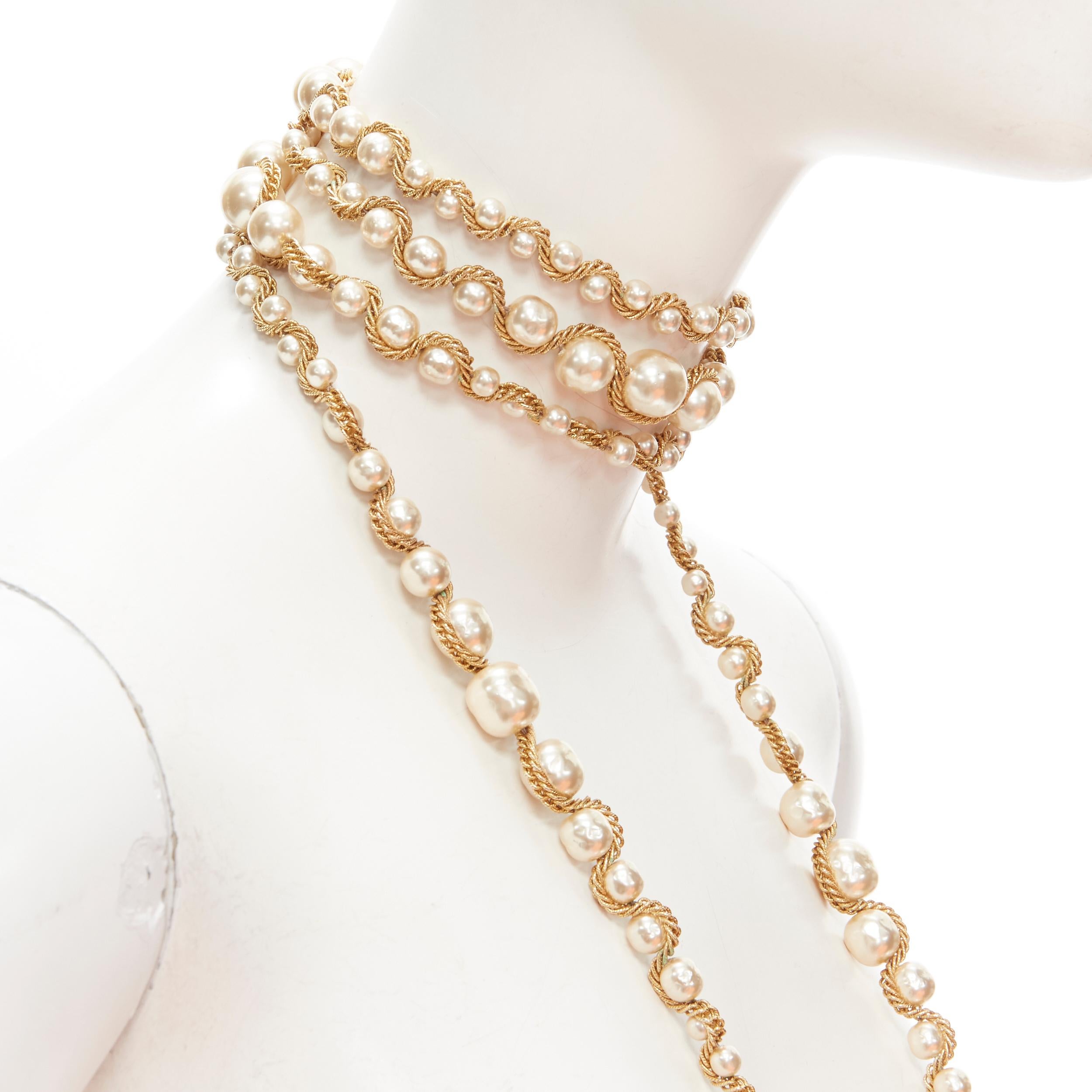 MIRIAM HASKELL faux pearl gold chain branded Sautoir necklace 
Reference: ANWU/A00279 
Brand: Miriam Haskell 
Material: Metal 
Color: Pearl 
Pattern: Solid 
Closure: Loop toggle 
Extra Detail: Mixed pearl sizes. 

CONDITION: 
Condition: Excellent,