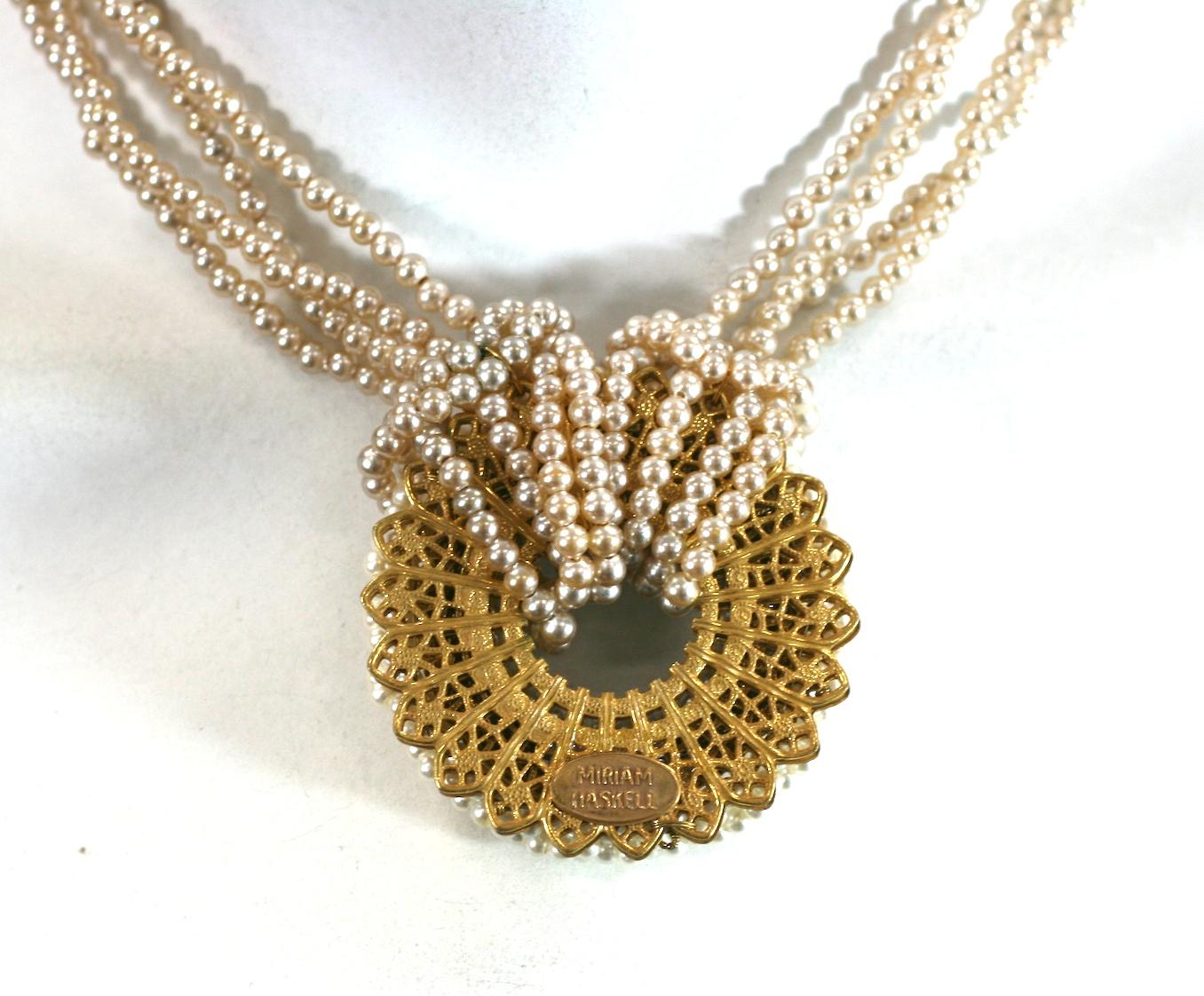 Miriam Haskell Gilt and Pearl Loop Necklace In Excellent Condition For Sale In New York, NY