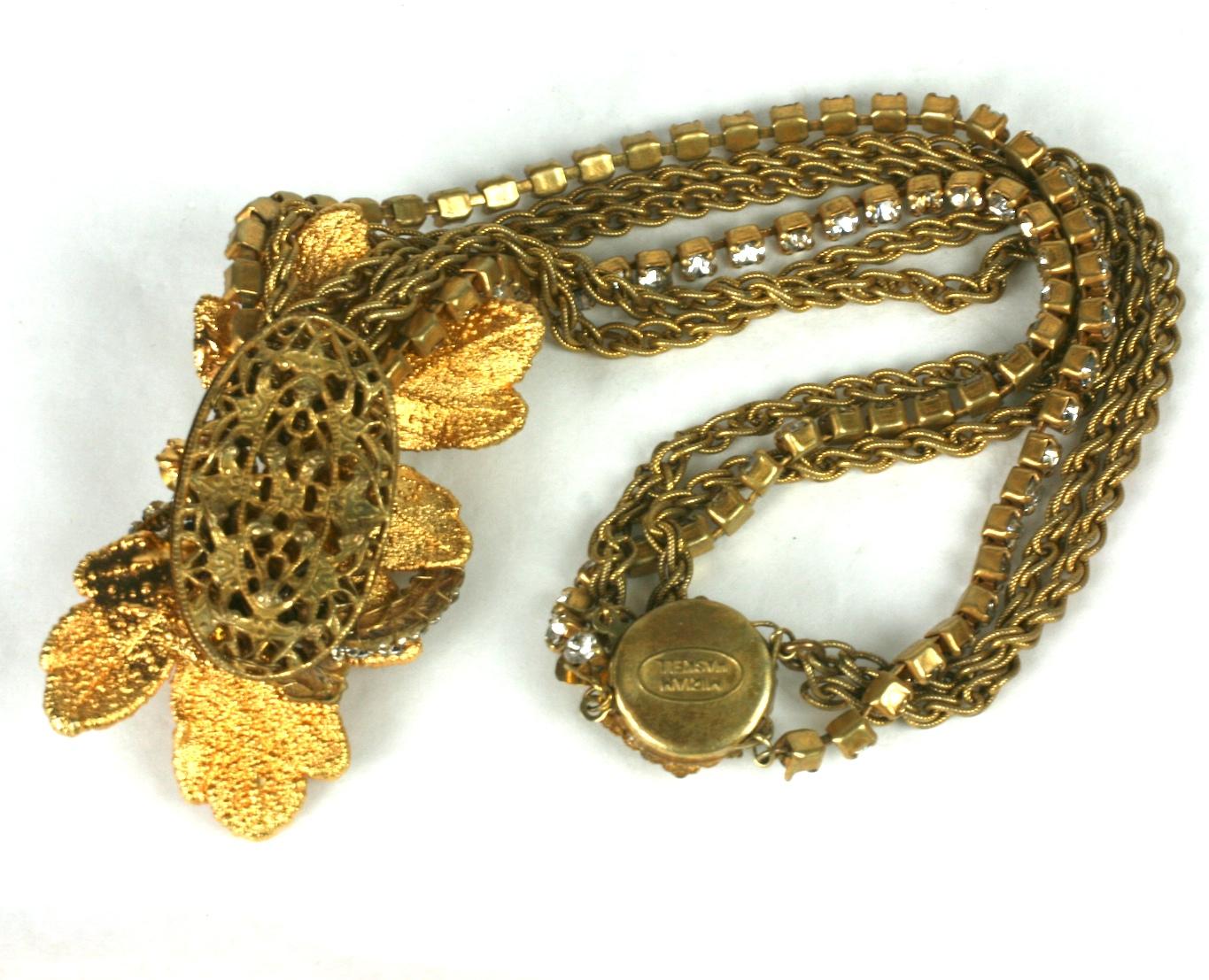 Collana con ciondolo a forma di foglie dorate Miriam Haskell In condizioni ottime in vendita a New York, NY