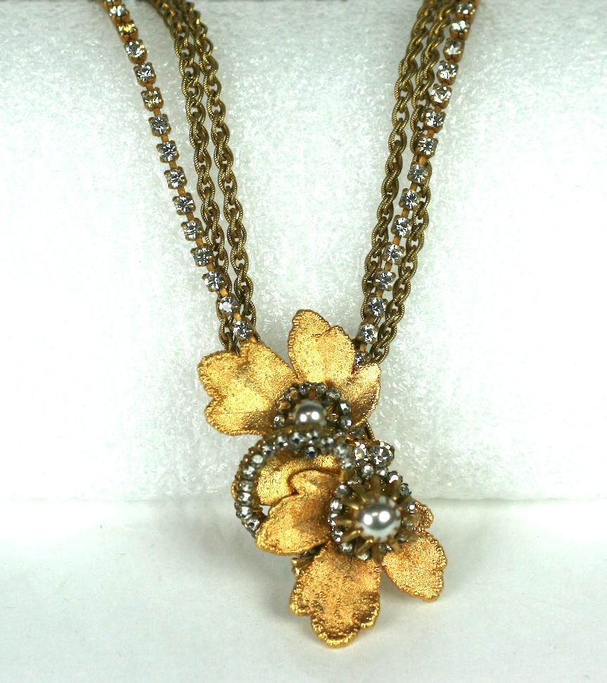 Miriam Haskell Gilt Leaves Pendant Necklace In Excellent Condition For Sale In New York, NY