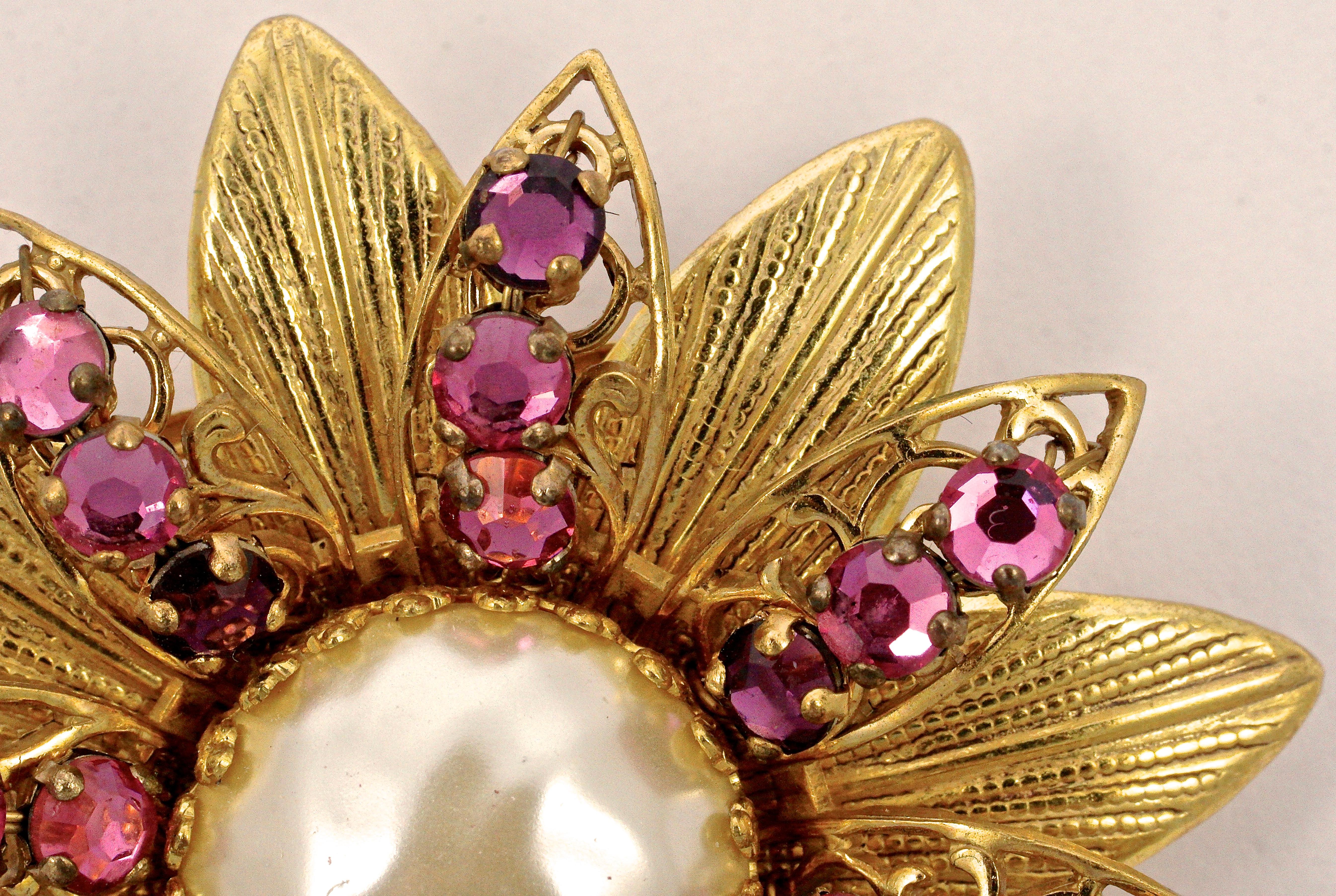 Miriam Haskell Gold Tone Baroque Pearl Brooch with Pink and Purple Rhinestones In Good Condition In London, GB
