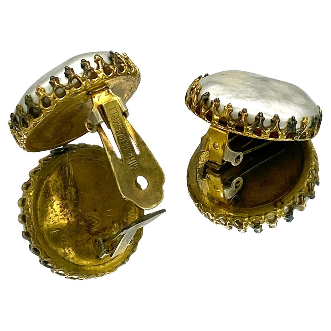 Miriam Haskell Large Pearl Clip-on Earrings In Good Condition For Sale In Atlanta, GA