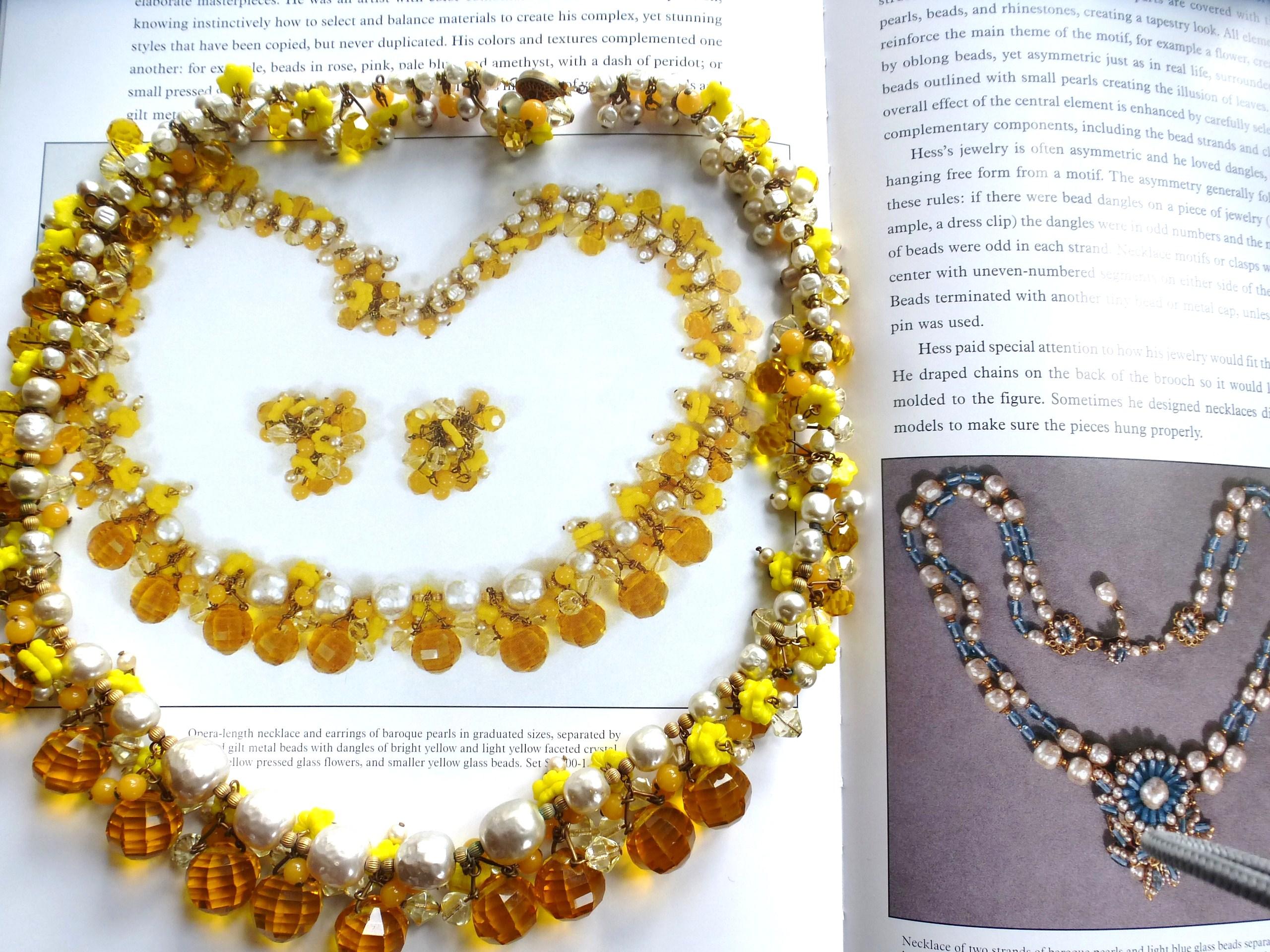 MIRIAM HASKELL necklace book piece 1950s with many cut yellow glass balls For Sale 2
