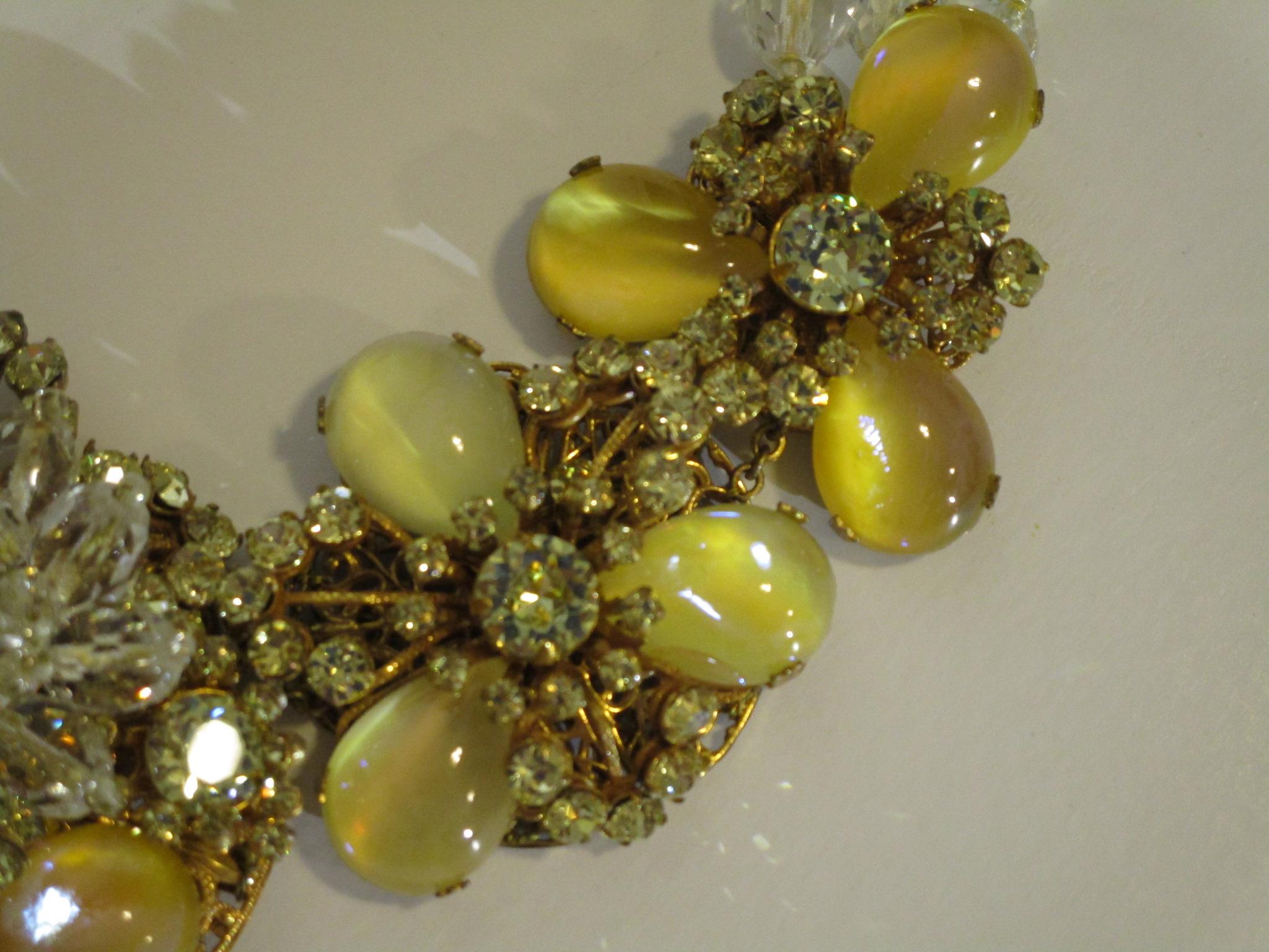 MIRIAM HASKELL Necklace Glass Beads Rhinestones Russian Gold Yellow SIGNED In Good Condition For Sale In Lakewood, CO