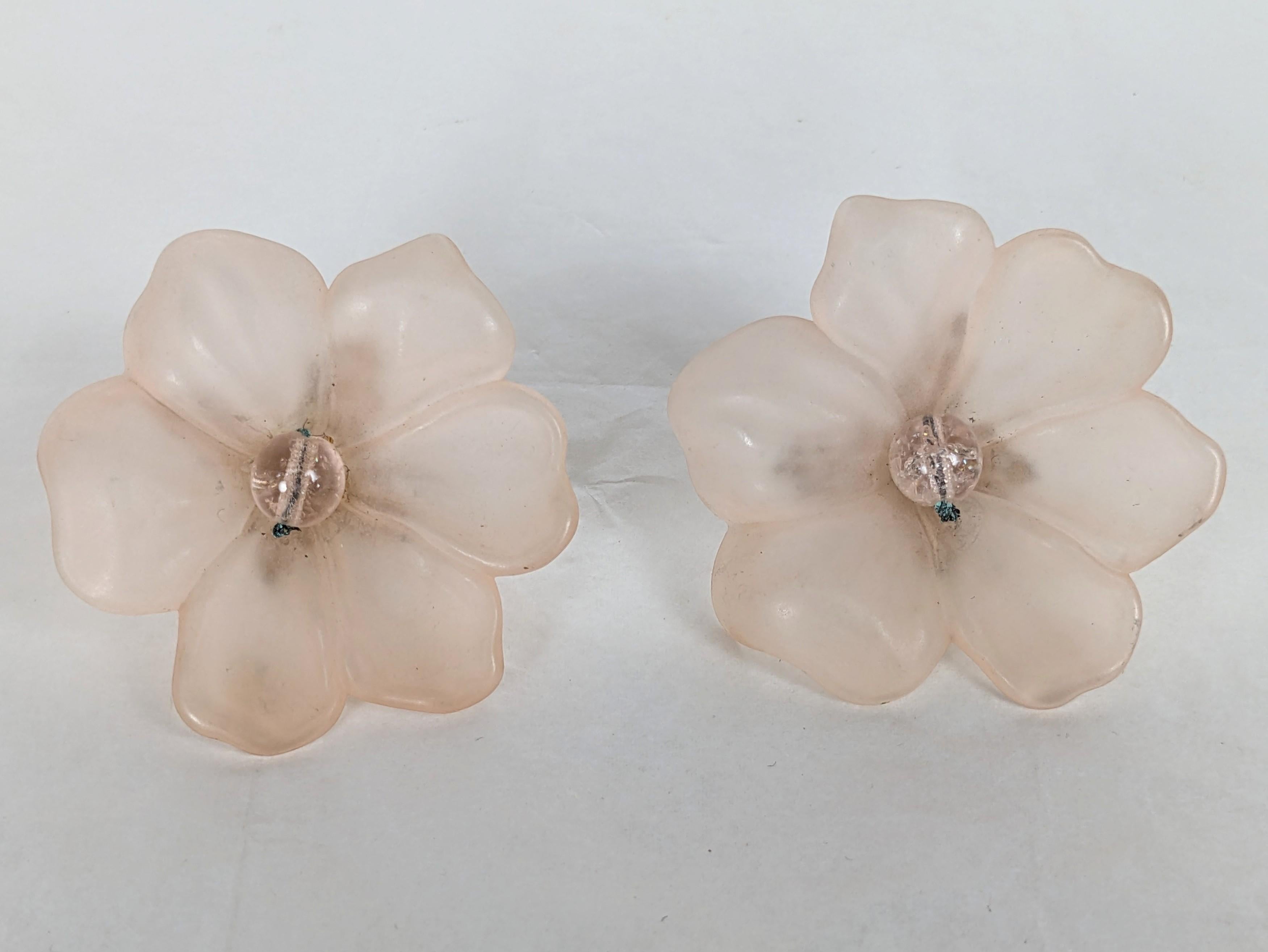 Miriam Haskell Pale Pink Flower Earrings In Good Condition For Sale In New York, NY