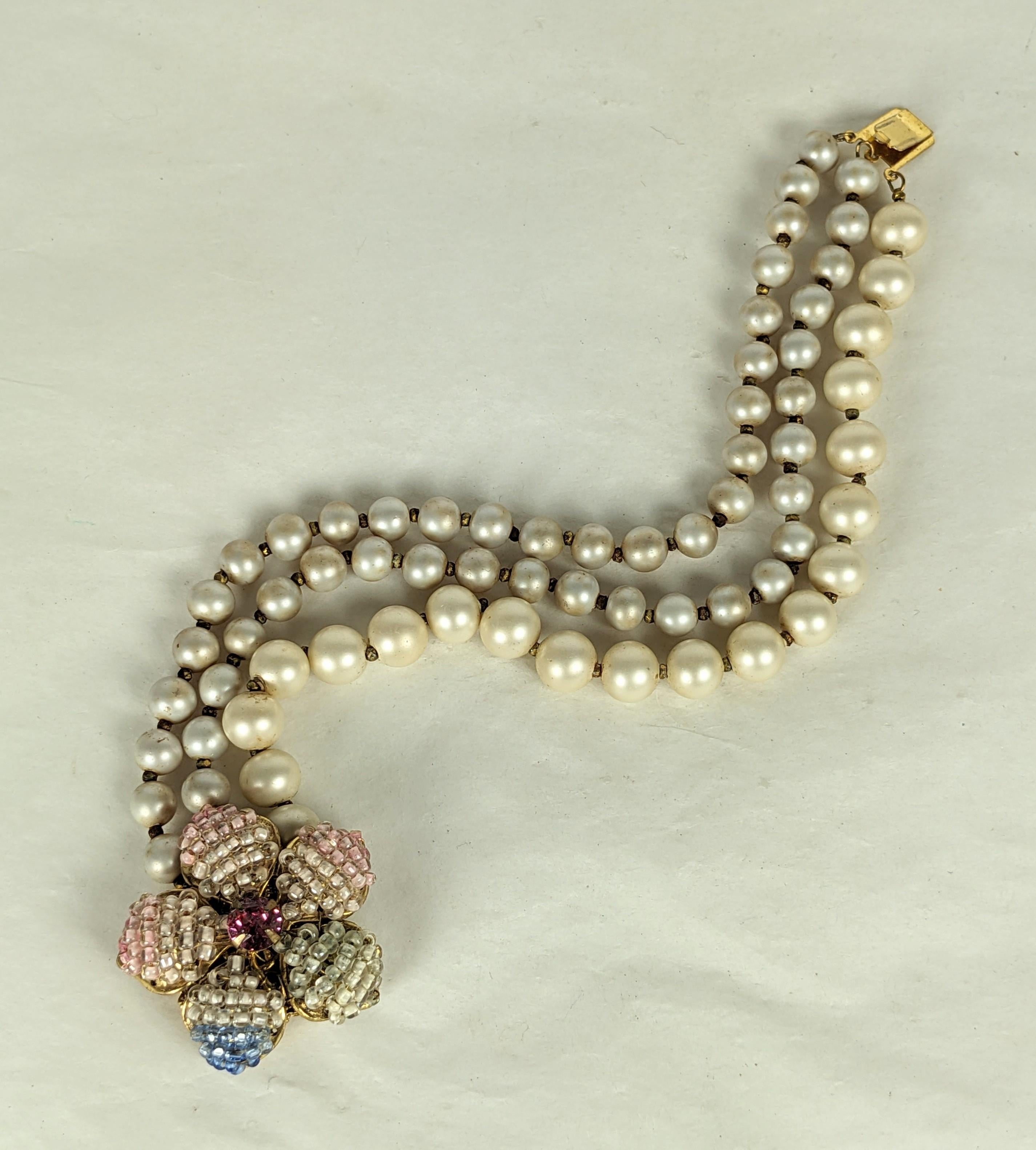 Miriam Haskell Pastellfarben  Blumenkopf-Verschluss Armband (Romantik) im Angebot