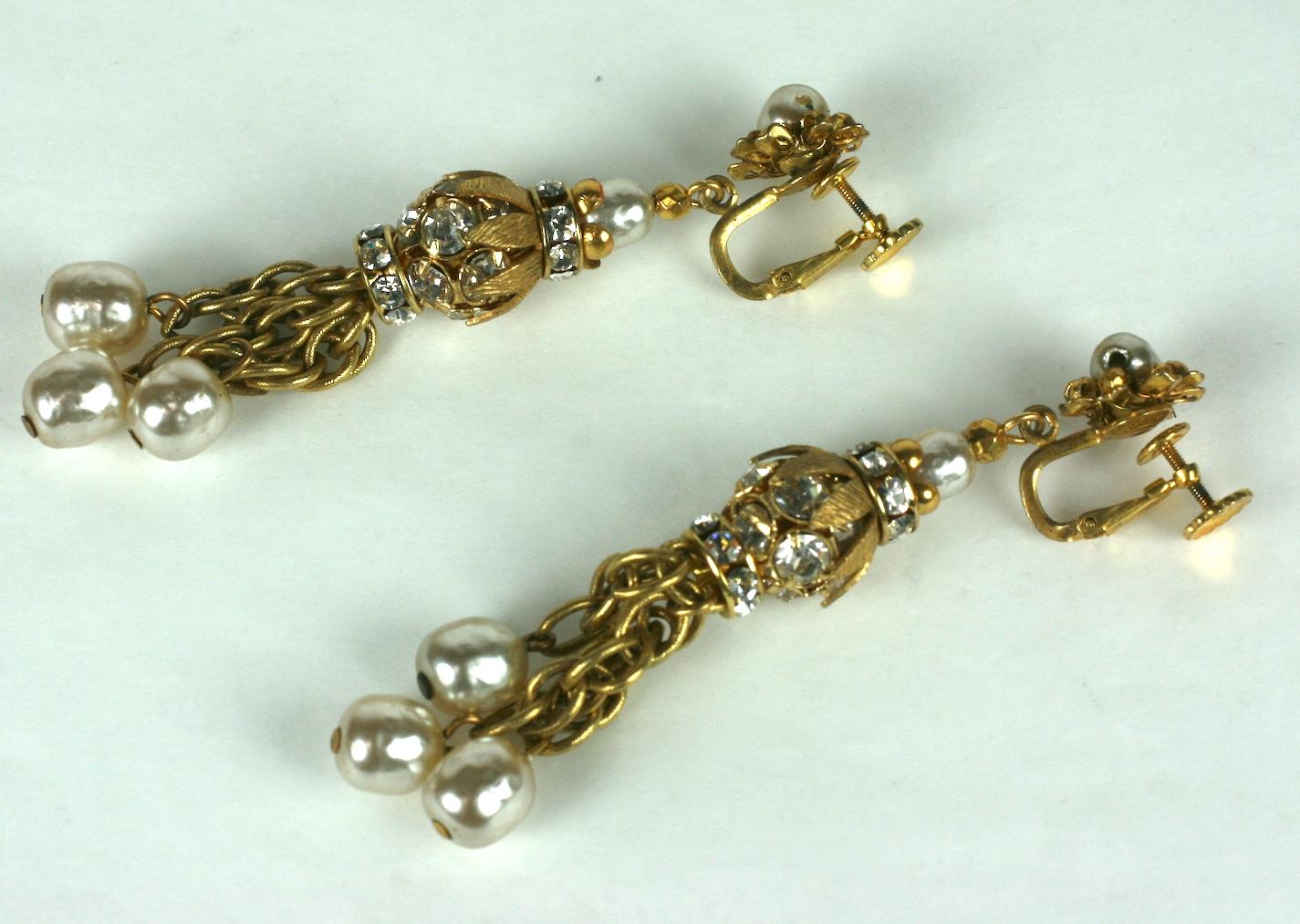 Revival Miriam Haskell Boucles d'oreilles à pompon en perles et diamants en vente