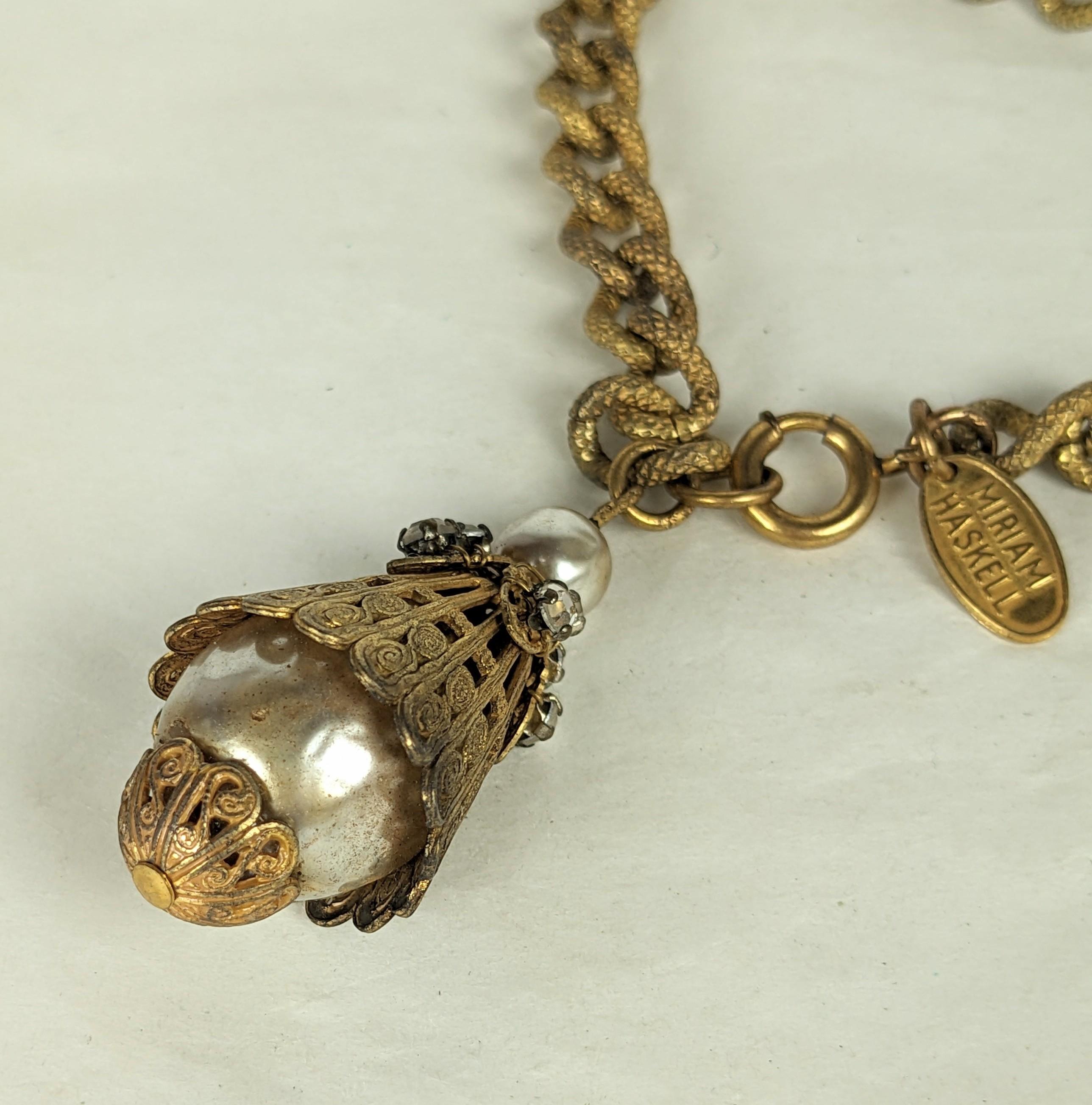 Miriam Haskell Bracelet à boutons en perles et filigrane doré Excellent état - En vente à New York, NY